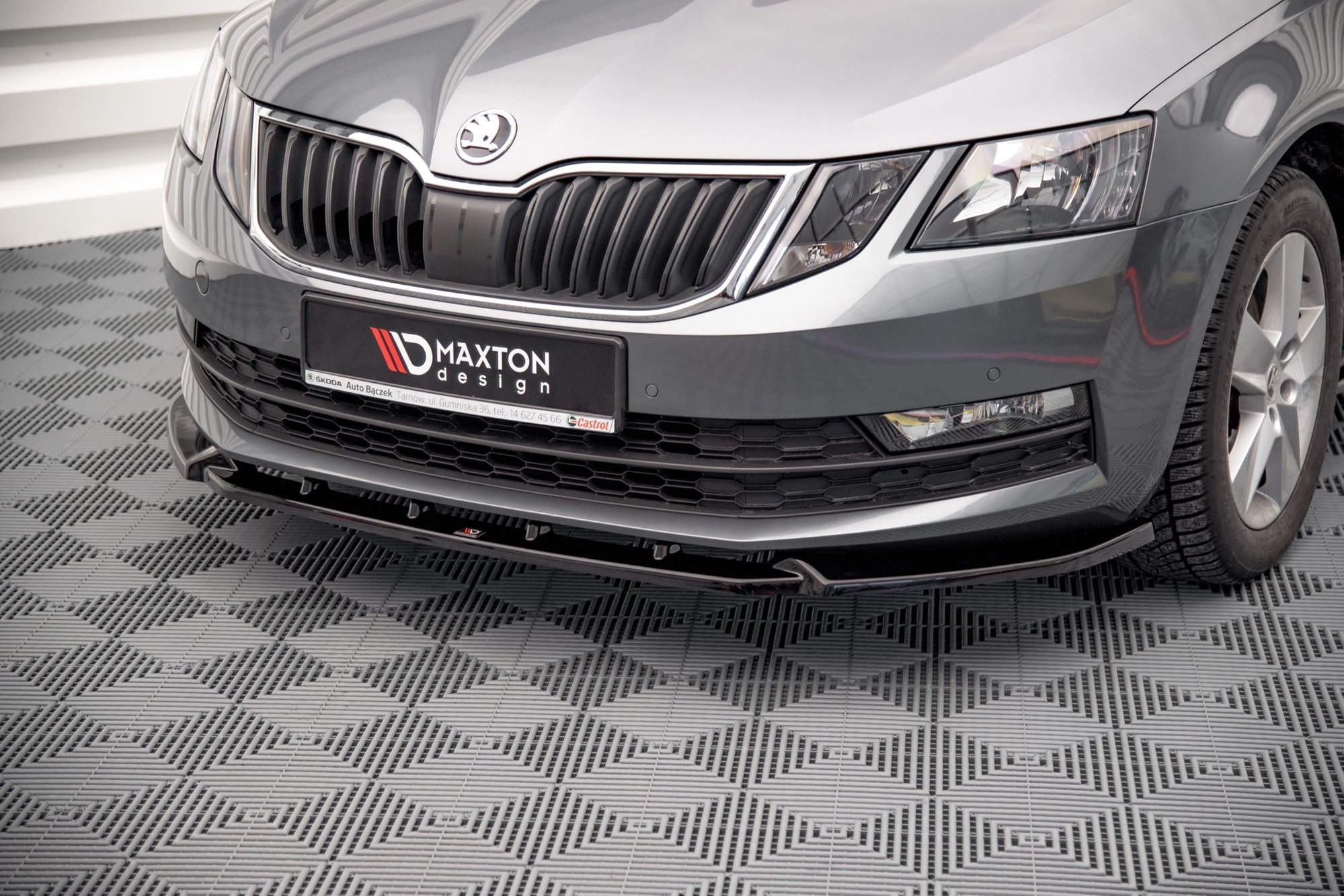 Front Splitter V.1 Skoda Octavia MK3 Facelift (2016-2020) - 3
