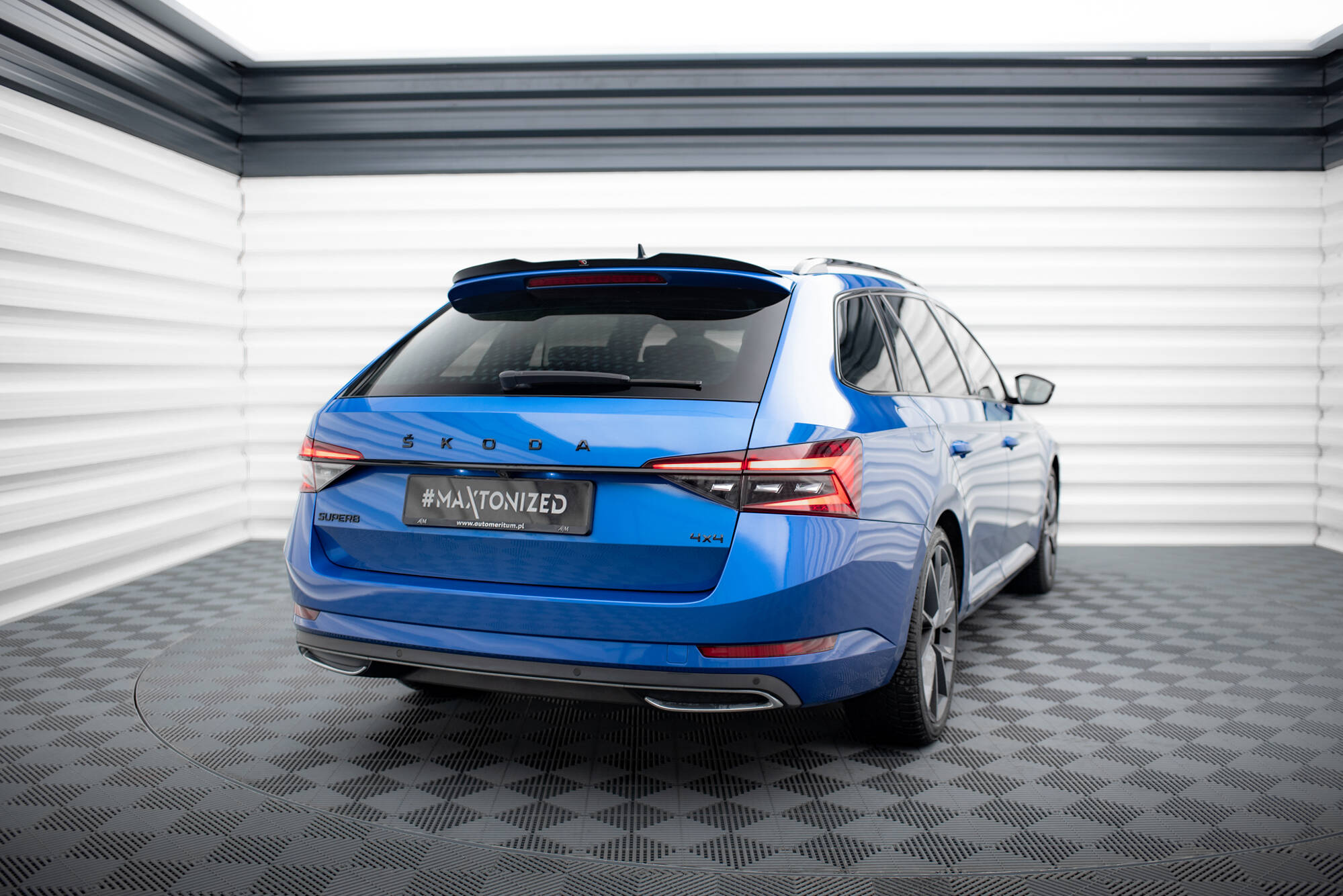 Spoiler CAP Skoda Superb Sportline Estate Mk3 Facelift - 2