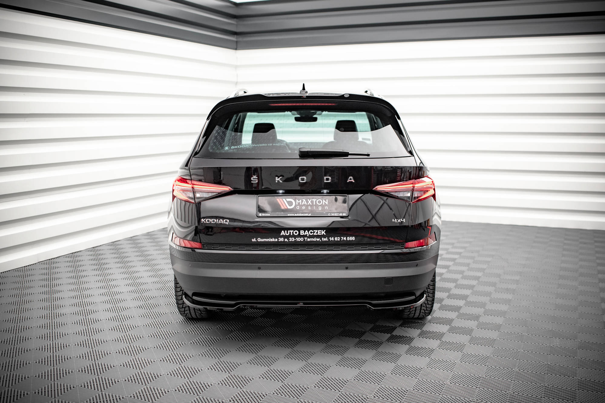 Central Rear Splitter Skoda Kodiaq Mk1 Facelift - 2