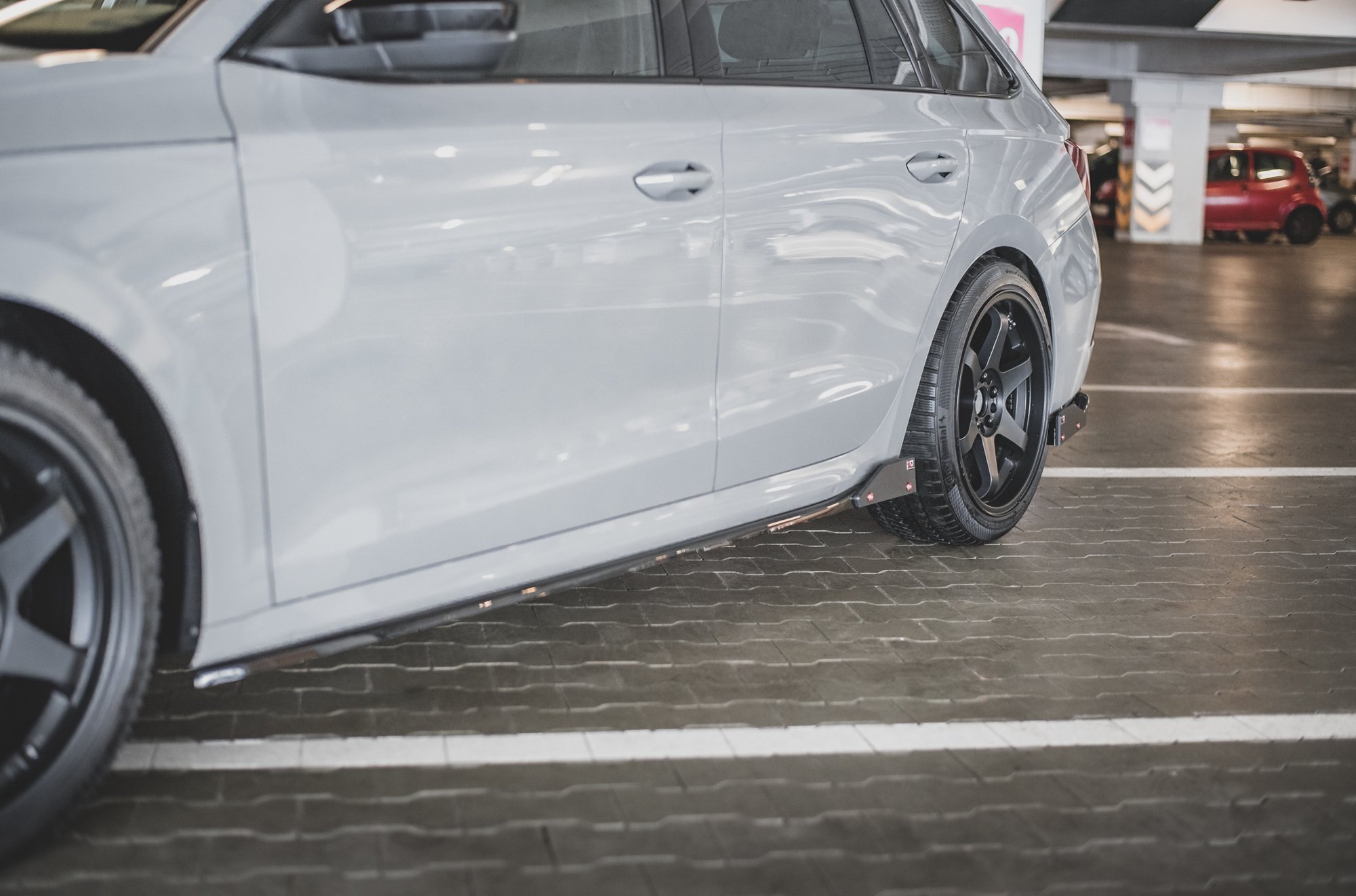 Side Skirts Diffusers V.2 + Flaps Skoda Octavia RS Mk4 - 2