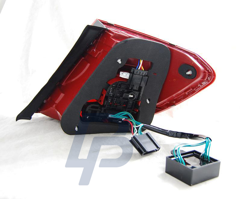 MERCEDES C-CLASS W204 KOMBI 07-10 RED WHITE LED TAILLIGHTS BAR - 3