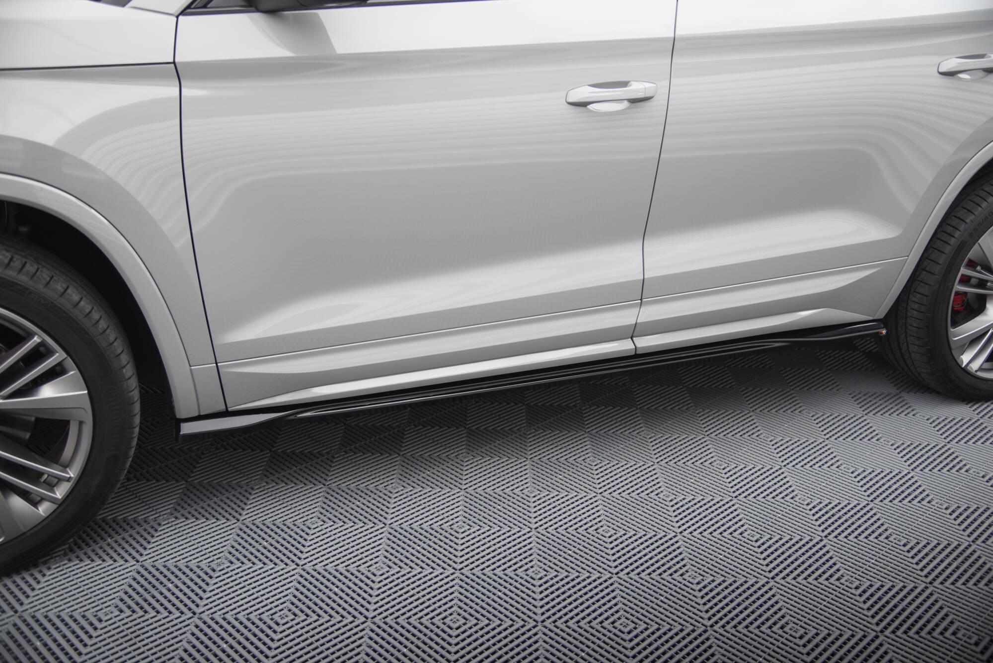 Side Skirts Diffusers Skoda Kodiaq RS Mk1 Facelift - 3