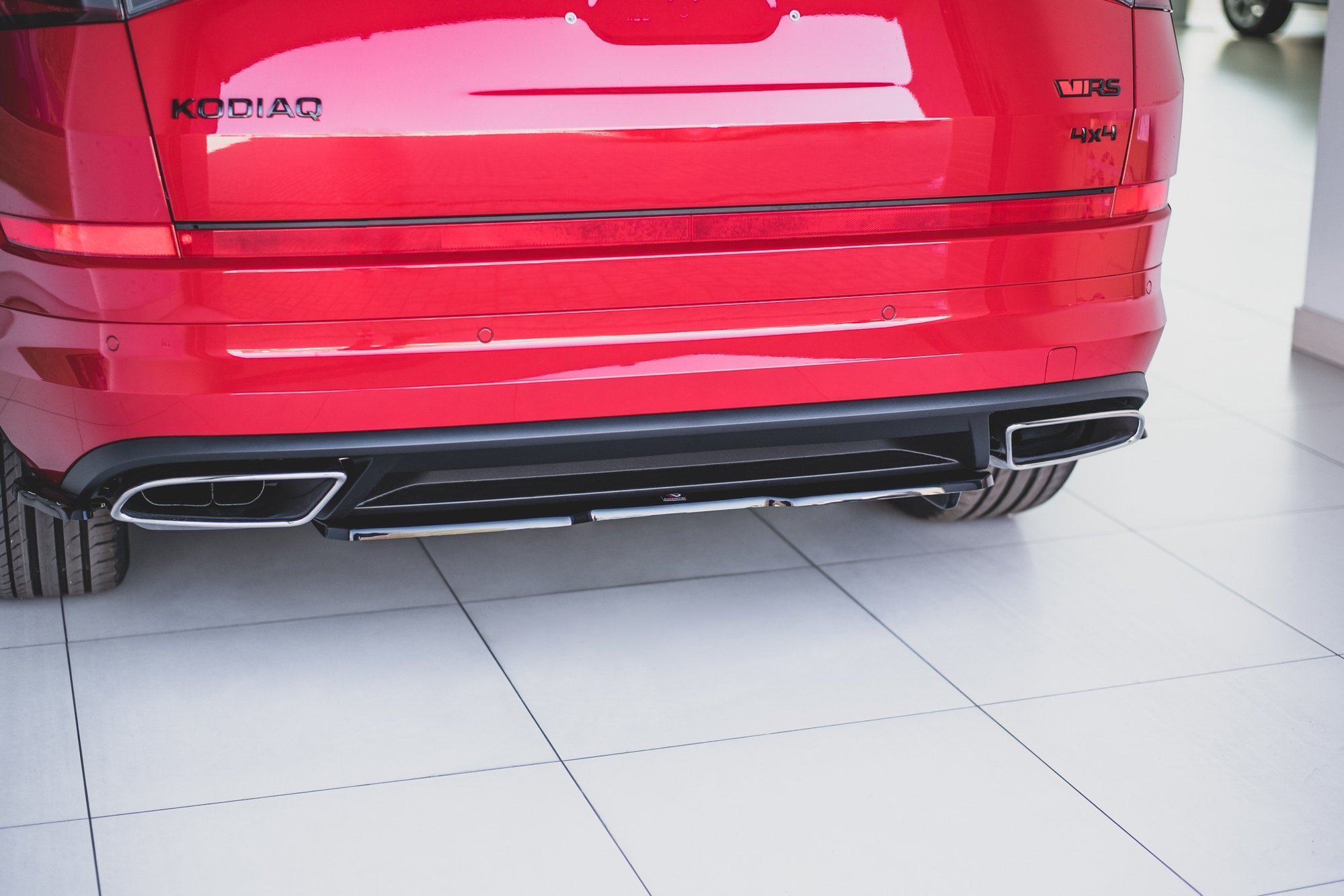 Central Rear Splitter Skoda Kodiaq RS - 4