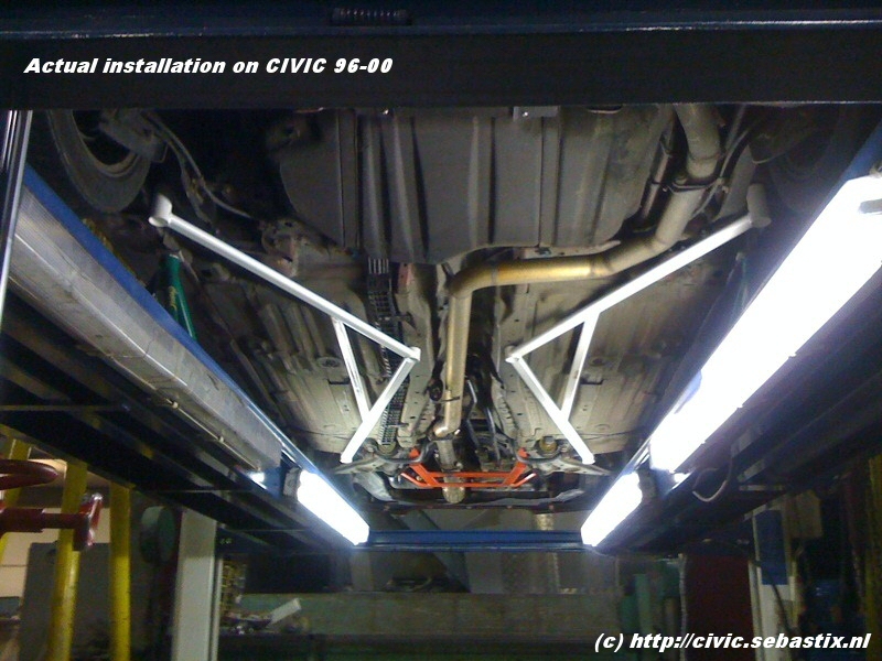 HONDA CIVIC 96-00 ULTRARACING 2X 3-POINT FLOOR BARS - 2