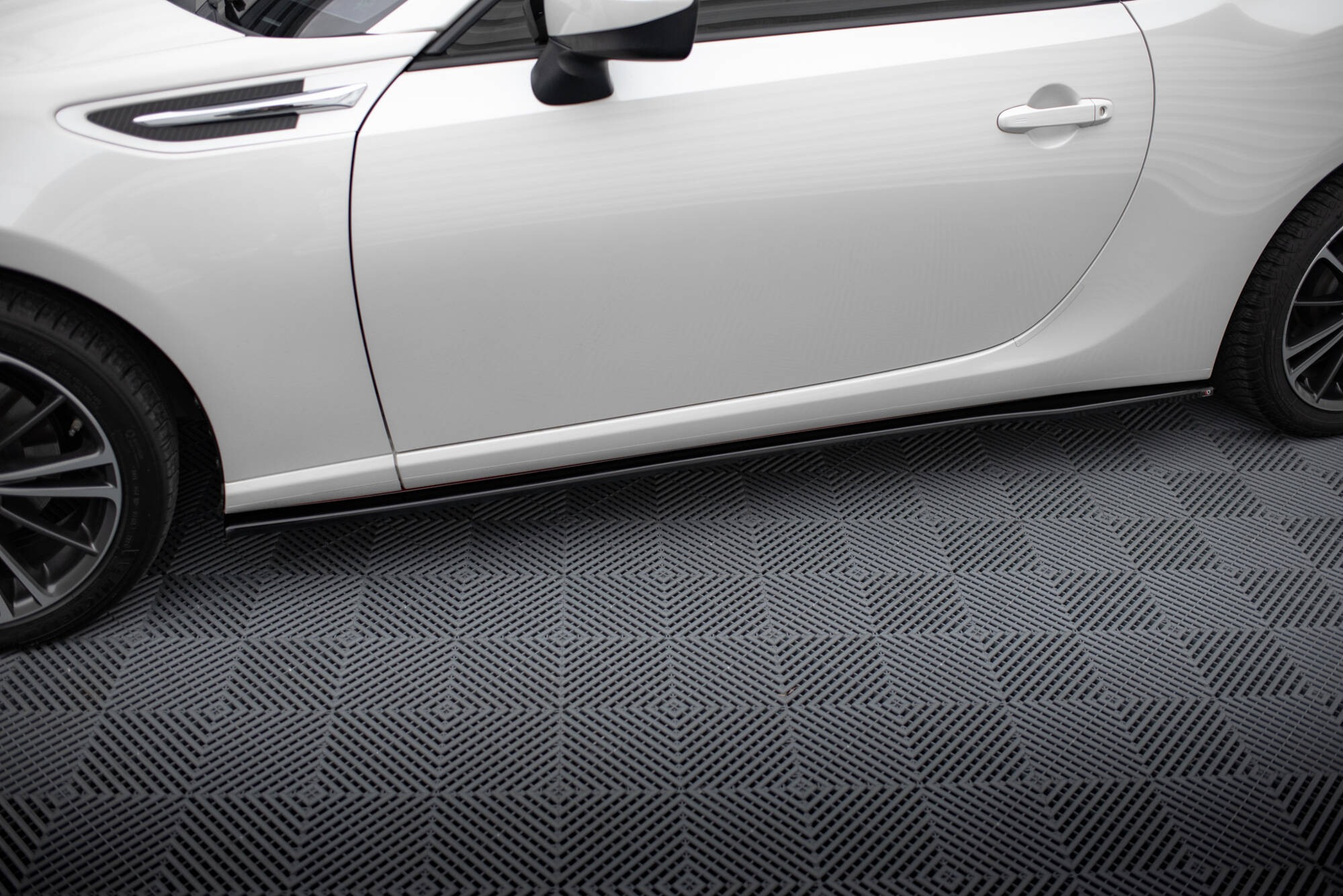 Side Skirts Diffusers V.1 Subaru BRZ / Toyota GT86 Facelift - 3
