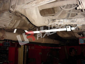 NISSAN S13 89-94 / SKYLINE R32 ULTRARACING REAR SWAYBAR 19MM