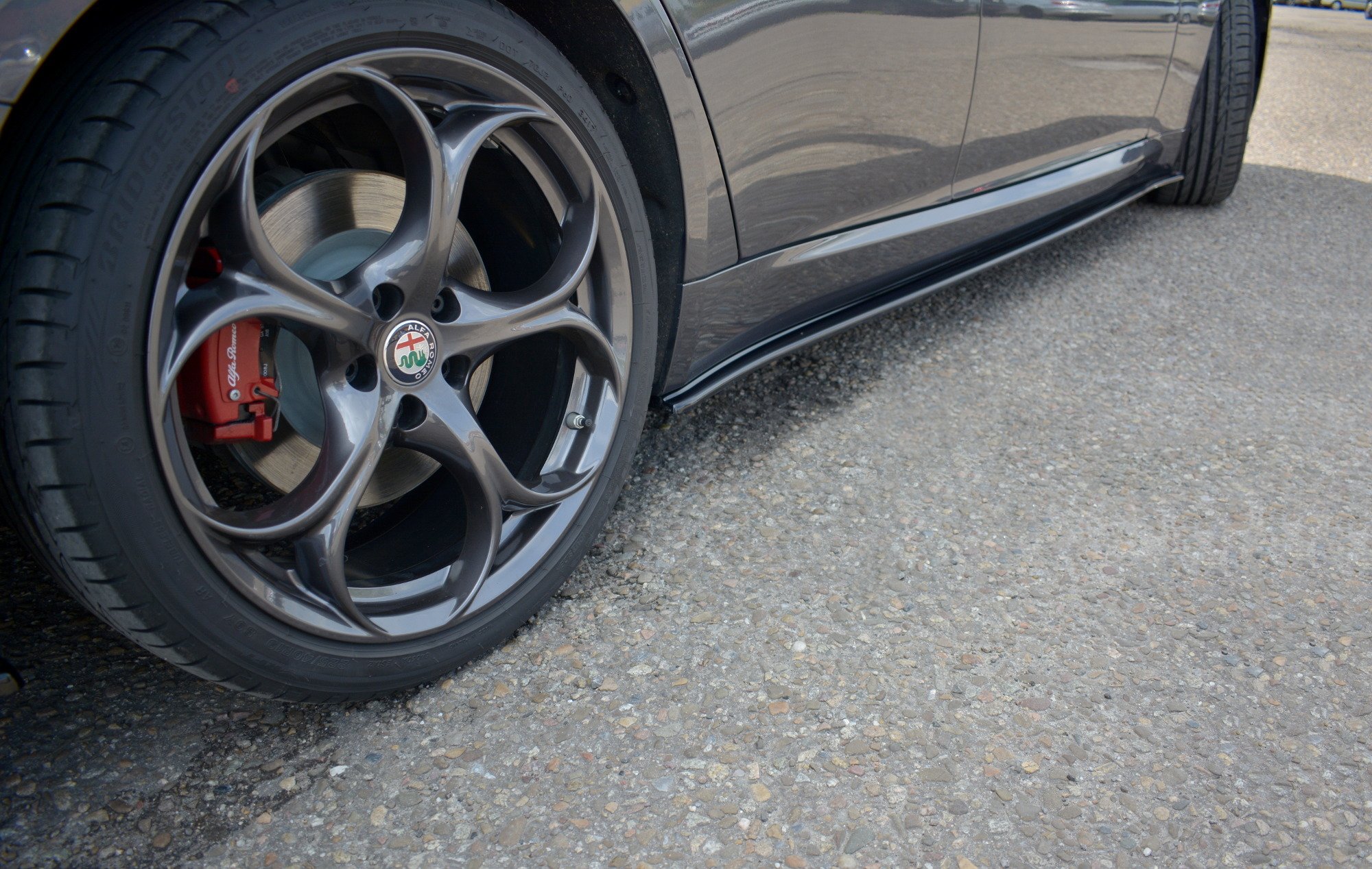 Side Skirts Diffusers Alfa Romeo Giulia Veloce (2015-2019) - 3