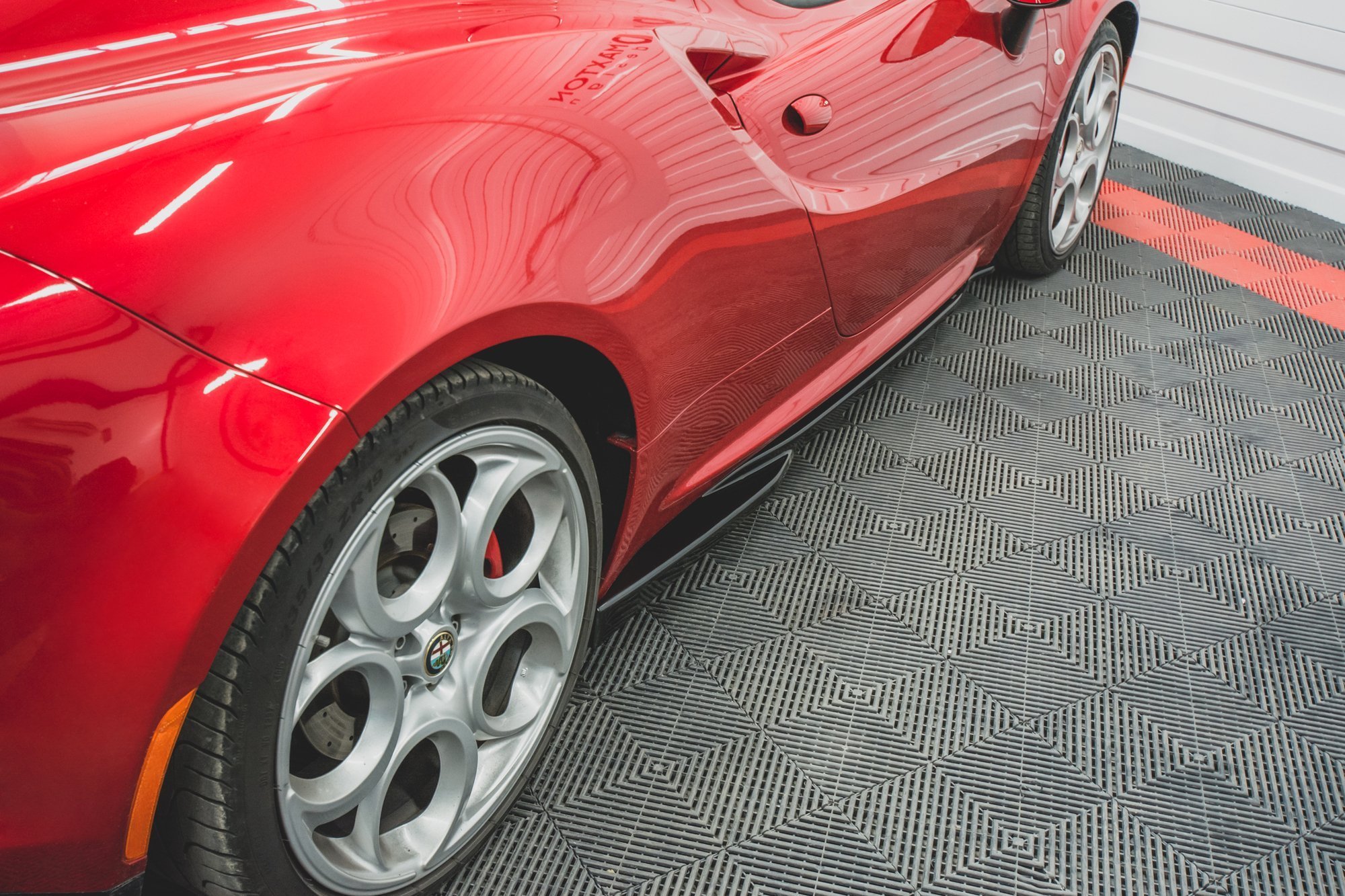 Side Skirts Diffusers Alfa Romeo 4C (2013-2017) - 5