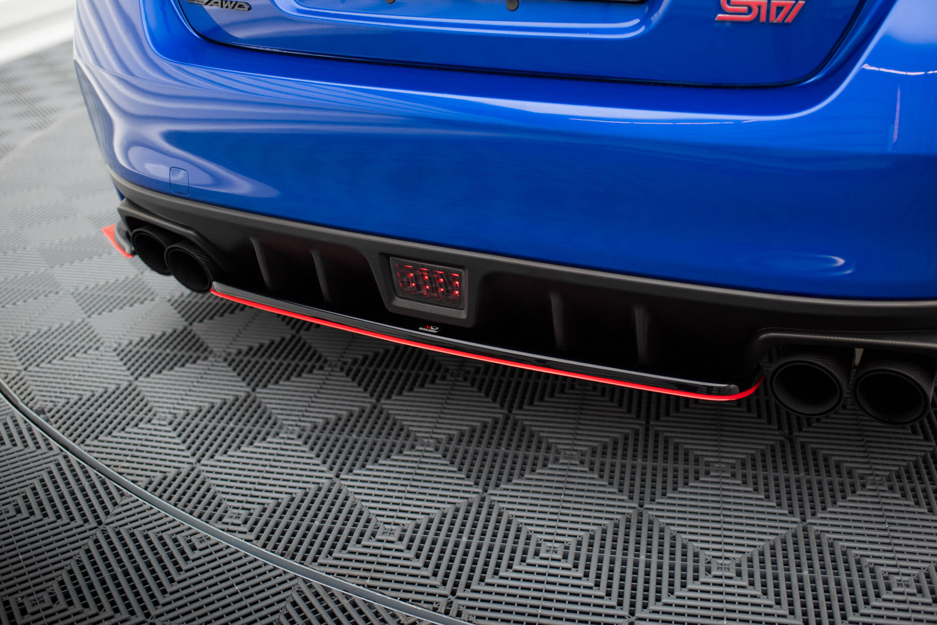 Central Rear Splitter V.2 Subaru WRX STI - 4