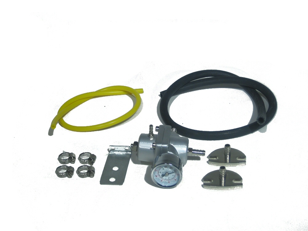 UNIVERSAL FUEL PRESSURE REGULATOR INCL HOSE/GAUGE/FLANGE
