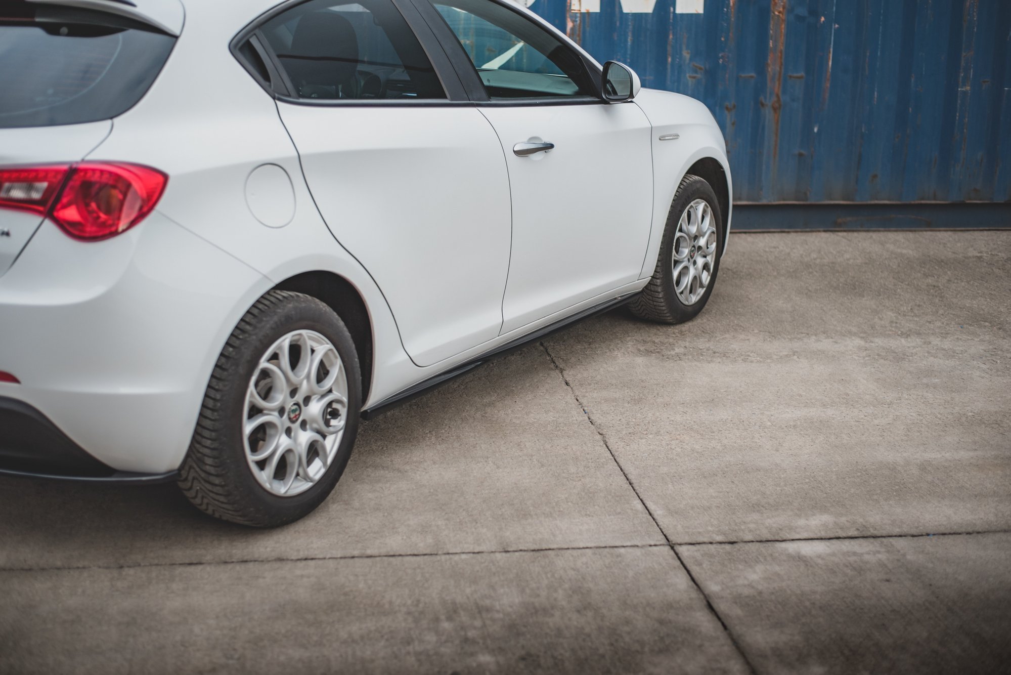 Side Skirts Diffusers V.2 Alfa Romeo Giulietta - 5