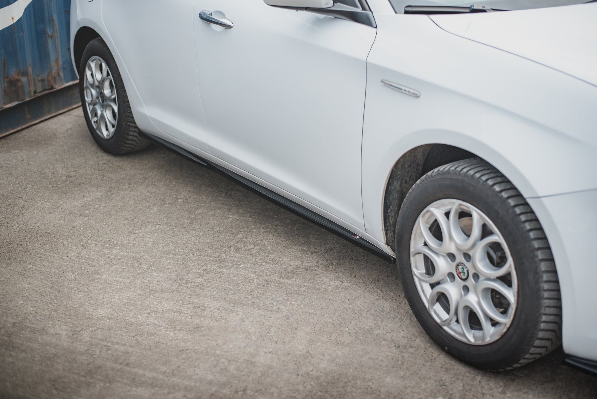 Side Skirts Diffusers V.2 Alfa Romeo Giulietta - 2
