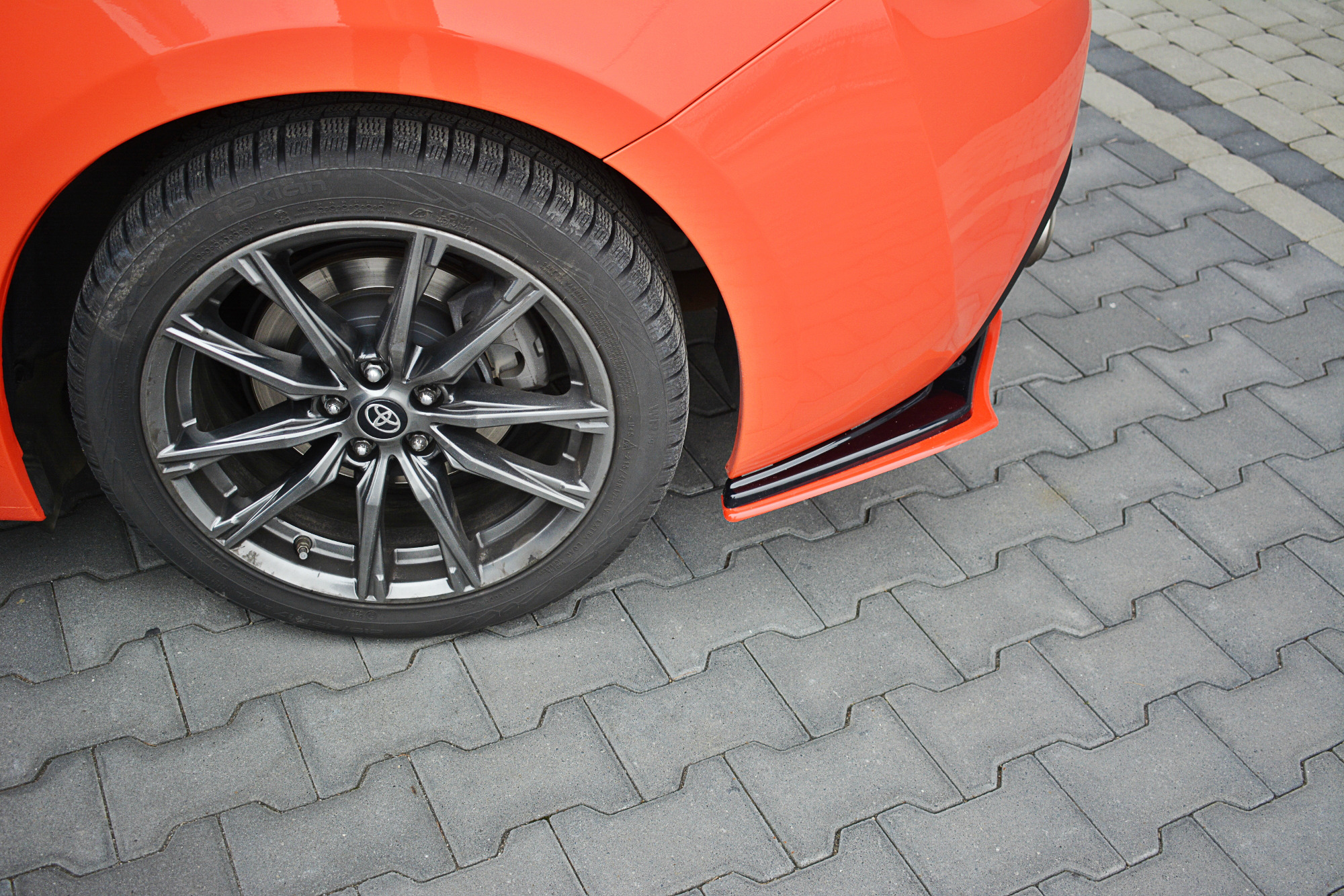 REAR SIDE SPLITTERS V.2 TOYOTA GT86 FACELIFT - 3