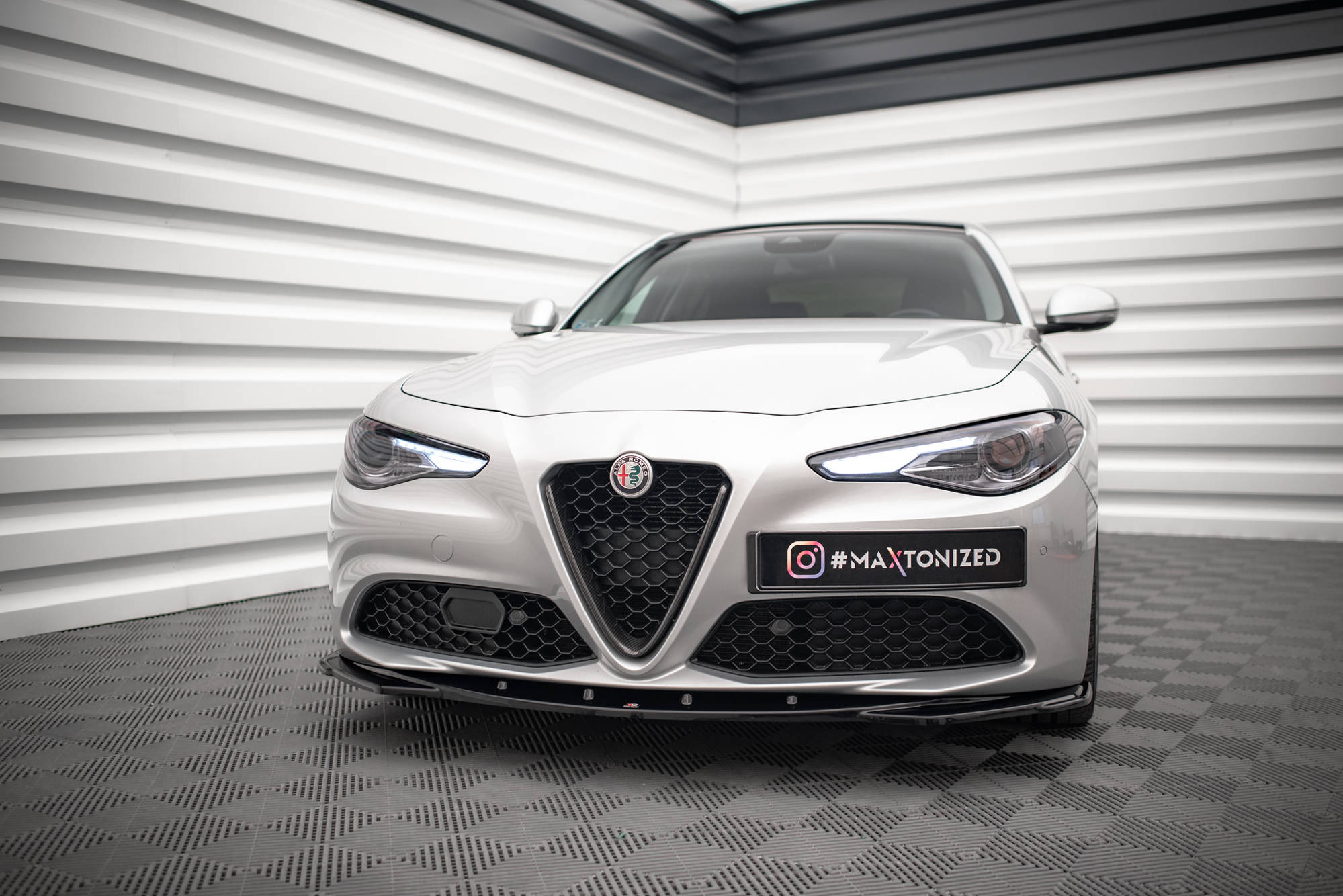 Front Splitter V.2 Alfa Romeo Giulia Sport - 4