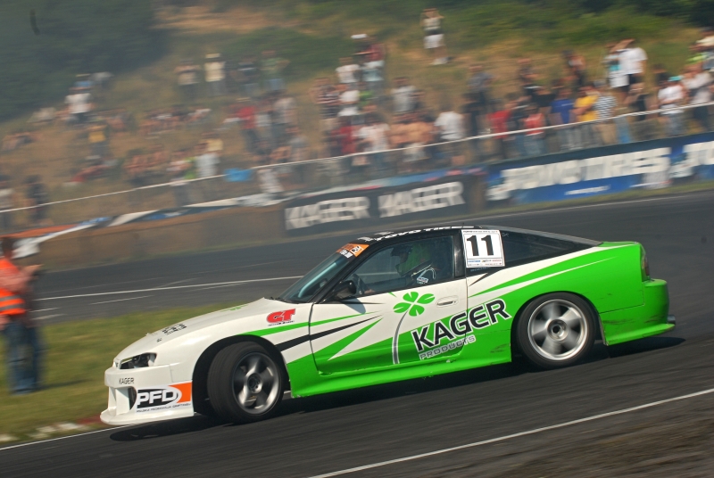 NISSAN S13 89-94 WIDE REAR WHEEL ARCHES 40MM [AUTOR]