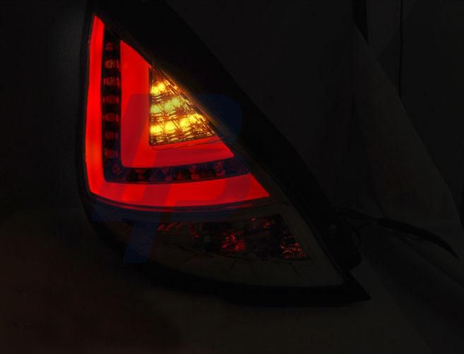 FORD FIESTA MK7 08-12 HB RED WHITE LED TAILLIGHTS BAR - 2
