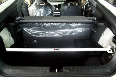 HONDA CRZ 10+ ULTRARACING 2-POINT REAR STRUTBAR 1570