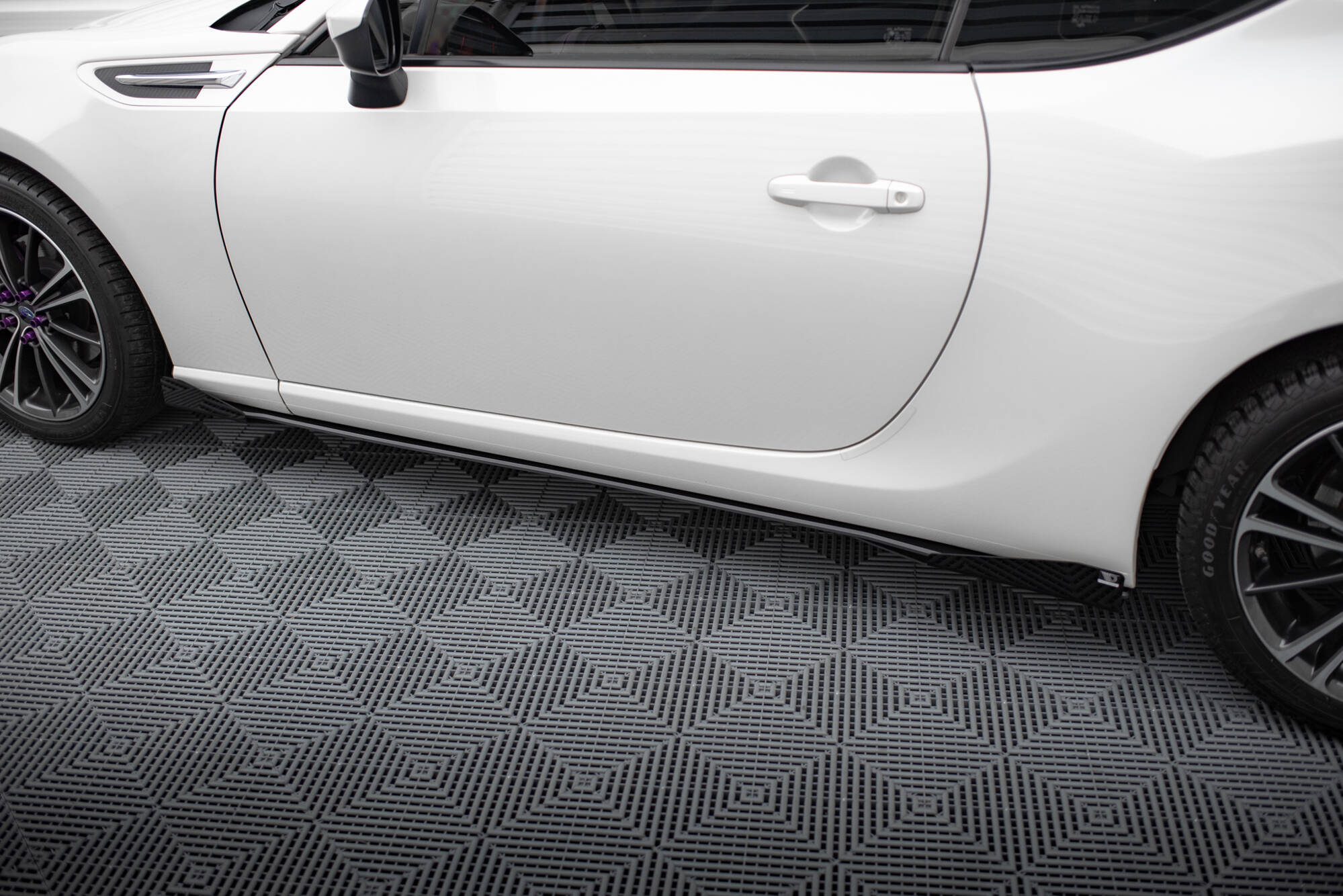 Side Flaps Subaru BRZ Mk1 - 2