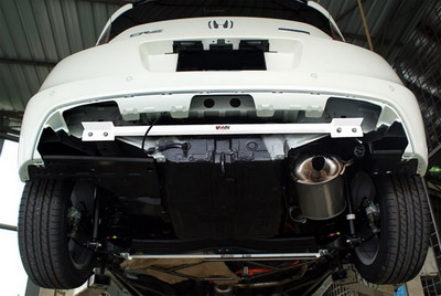 HONDA CRZ 10+ ULTRARACING 2-POINT REAR TORSION BAR 1569