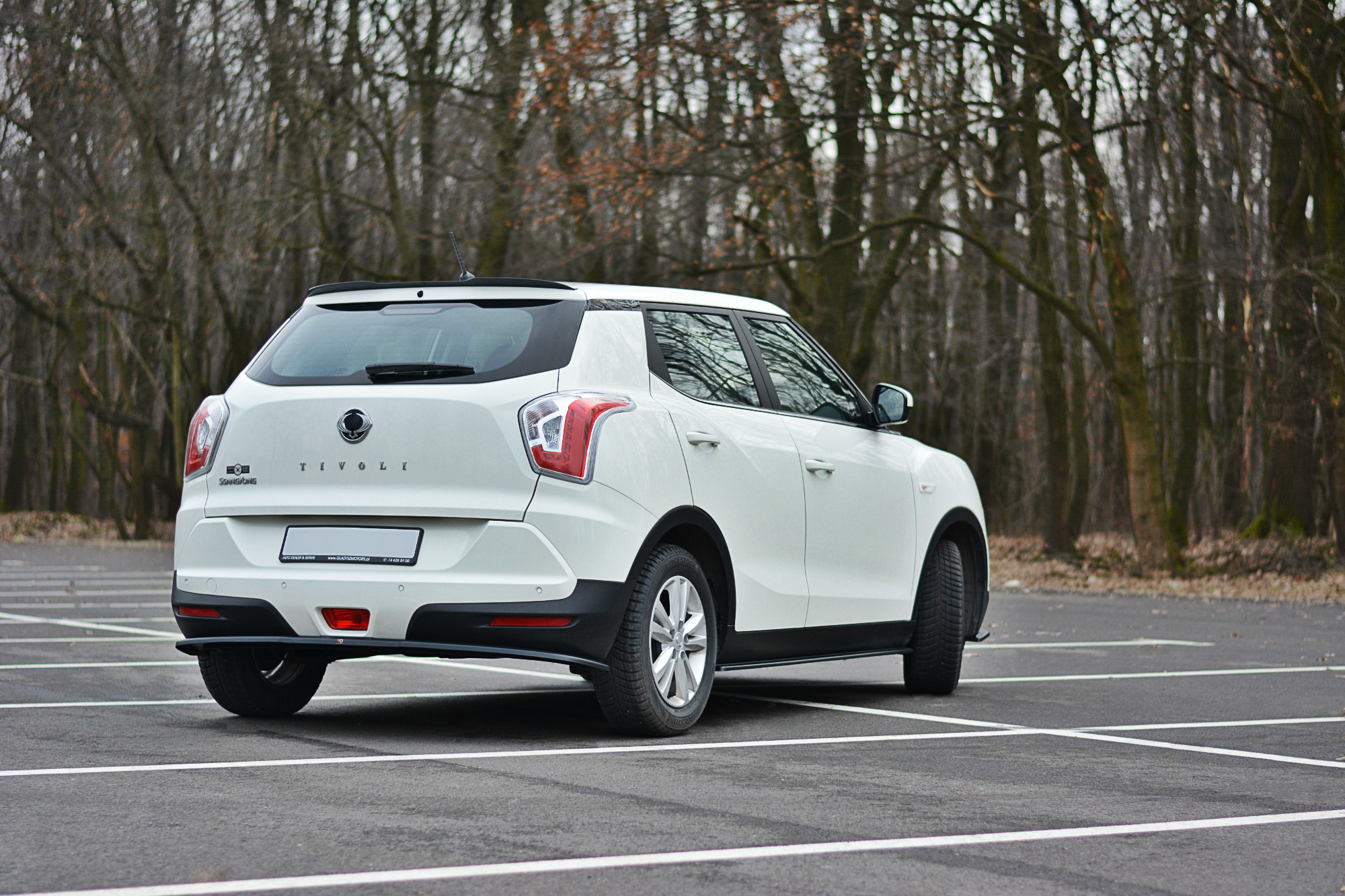 CENTRAL REAR SPLITTER SSANGYONG TIVOLI - 2