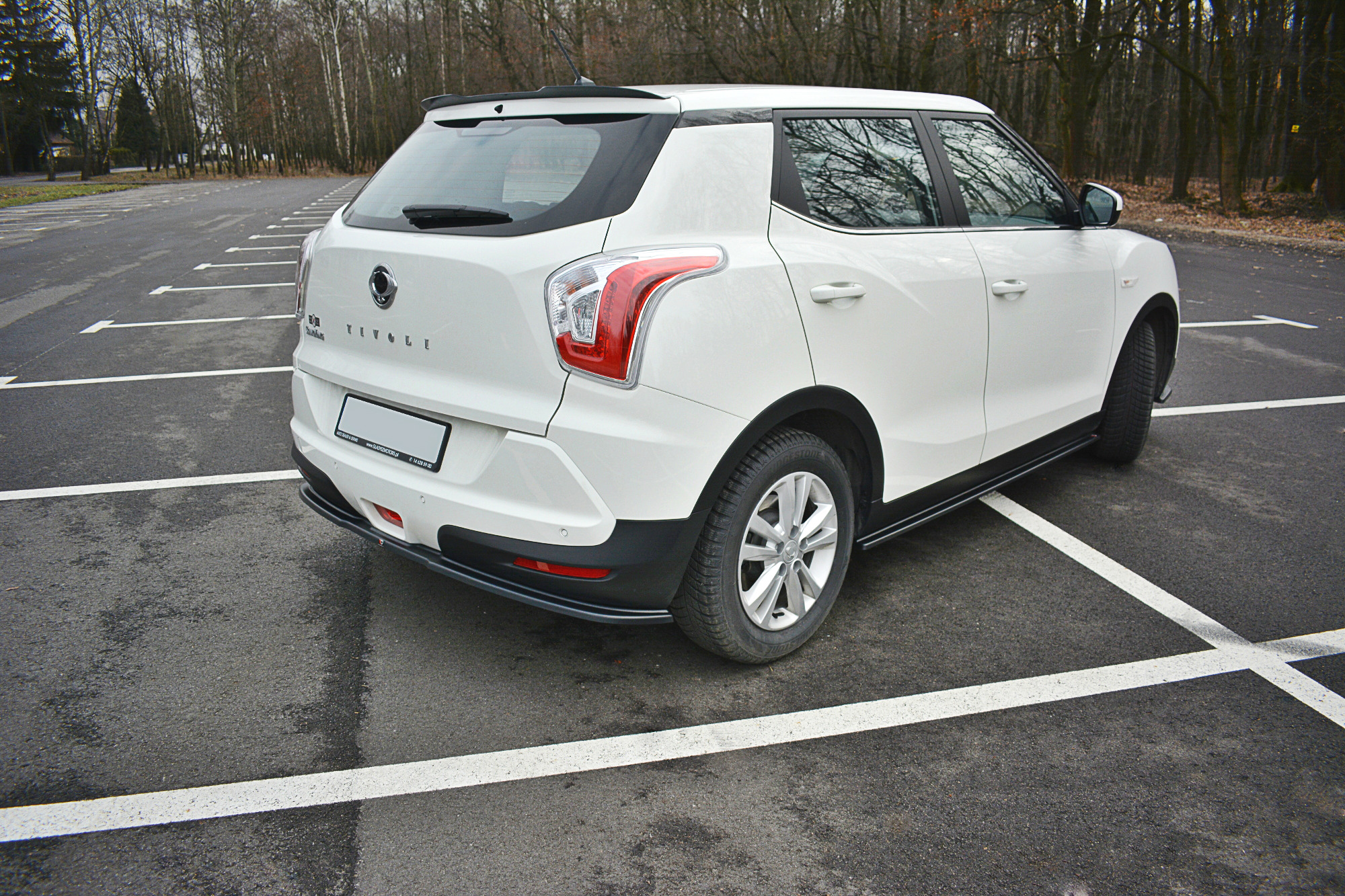 CENTRAL REAR SPLITTER SSANGYONG TIVOLI - 3