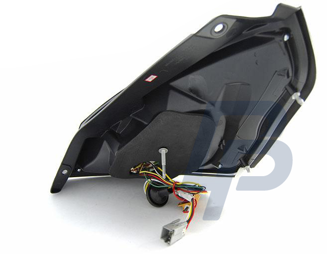 FORD FIESTA MK7 12-15 HB RED WHITE LED TAILLIGHTS BAR - 4