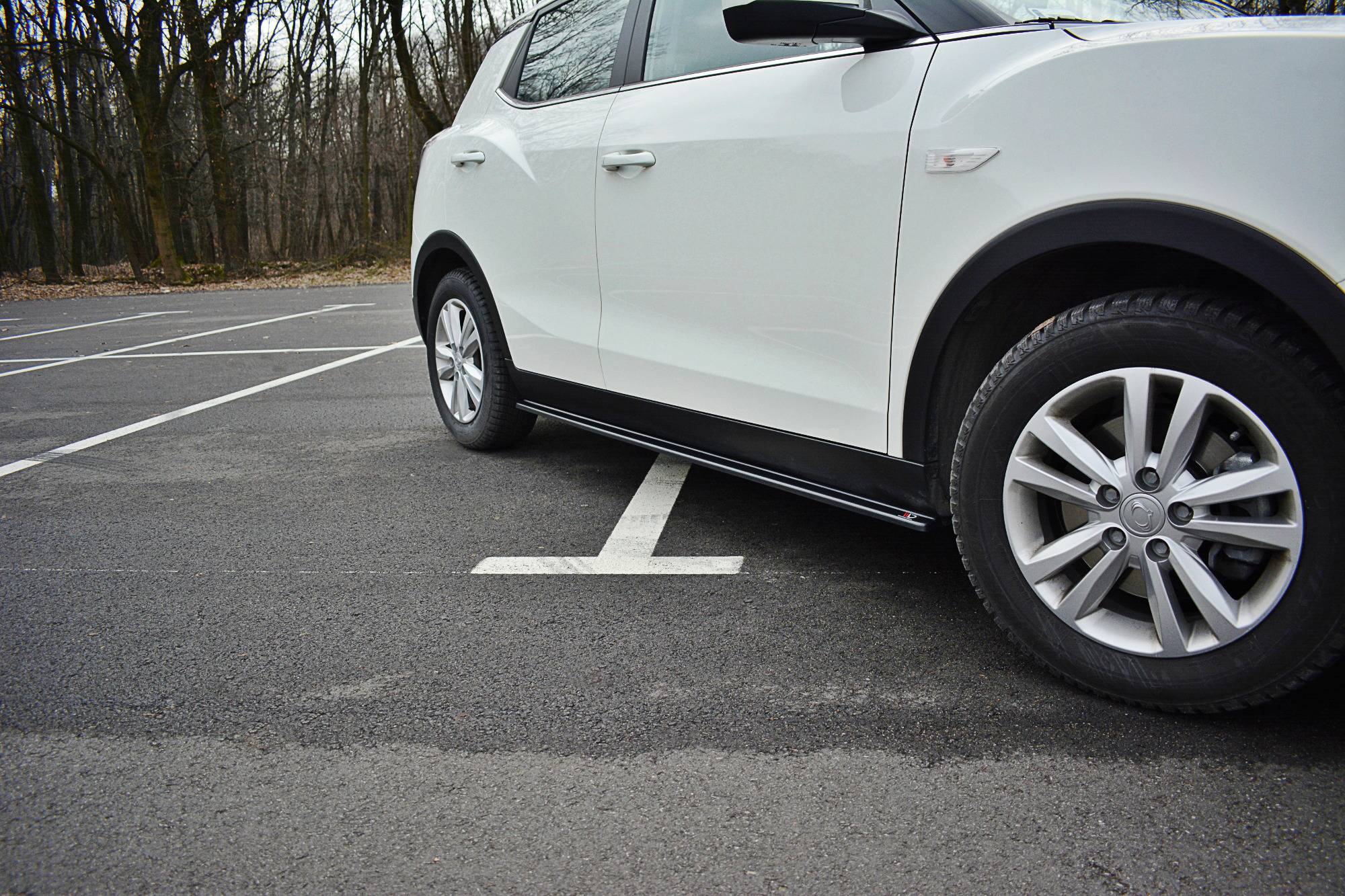 SIDE SKIRTS DIFFUSERS SUITABLE FOR SSANGYONG TIVOLI – MAXTON DESIGN