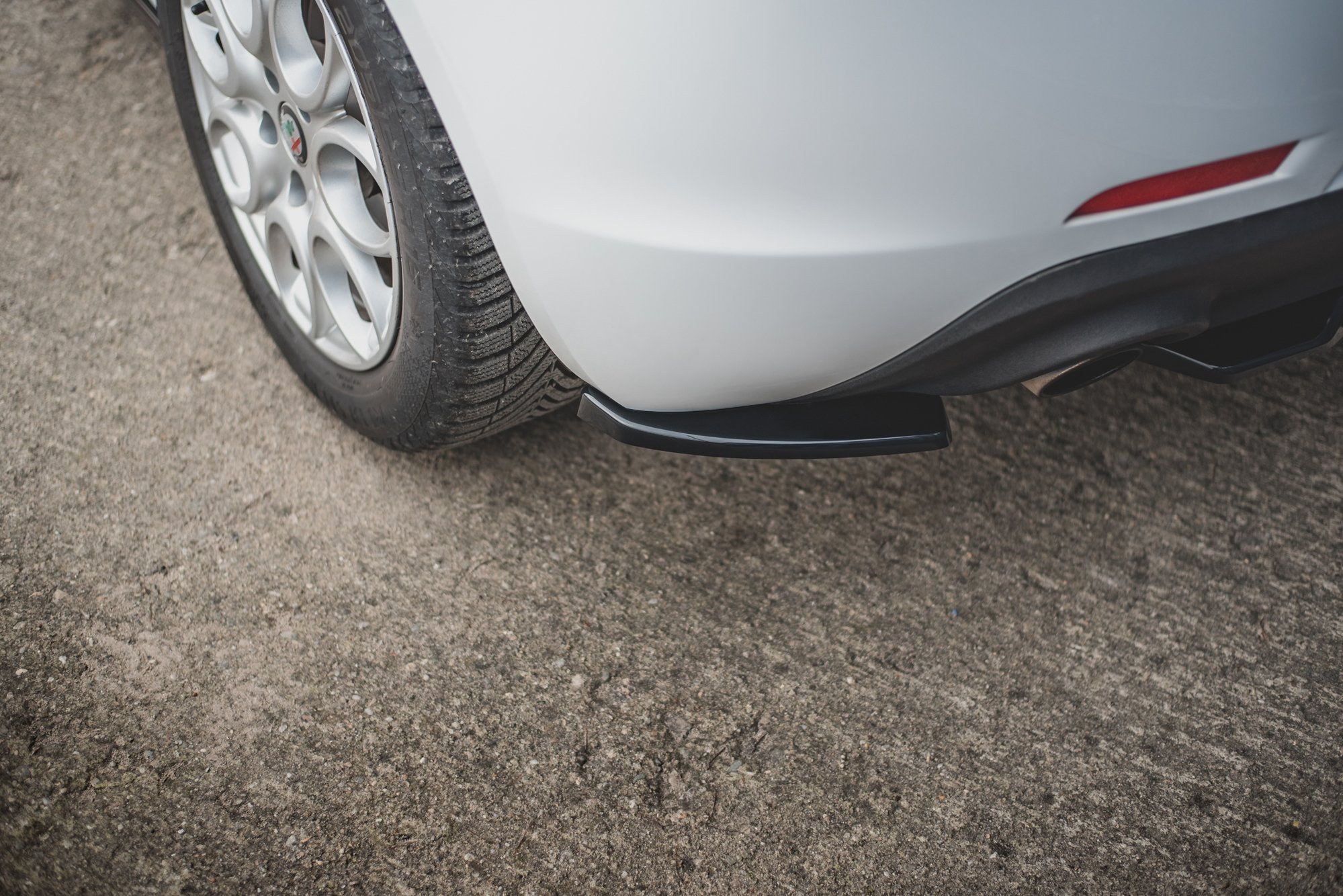 Rear Side Splitters V.1 Alfa Romeo Giulietta - 2