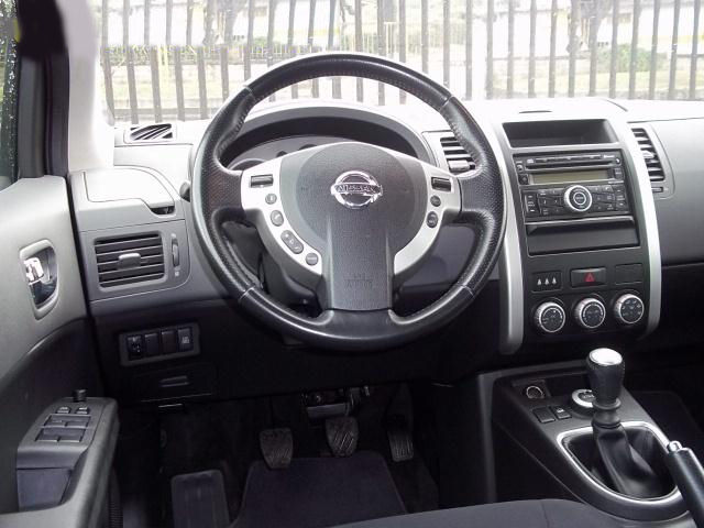 NISSAN X-TRAIL 7"  7" CUSTOM HEADUNIT - 2