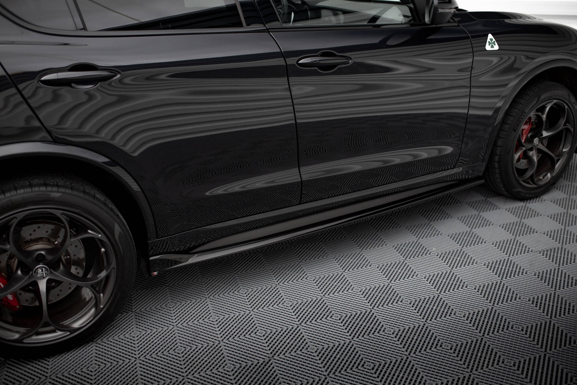 Side Skirts Diffusers Alfa Romeo Stelvio Quadrifoglio Mk1 - 4