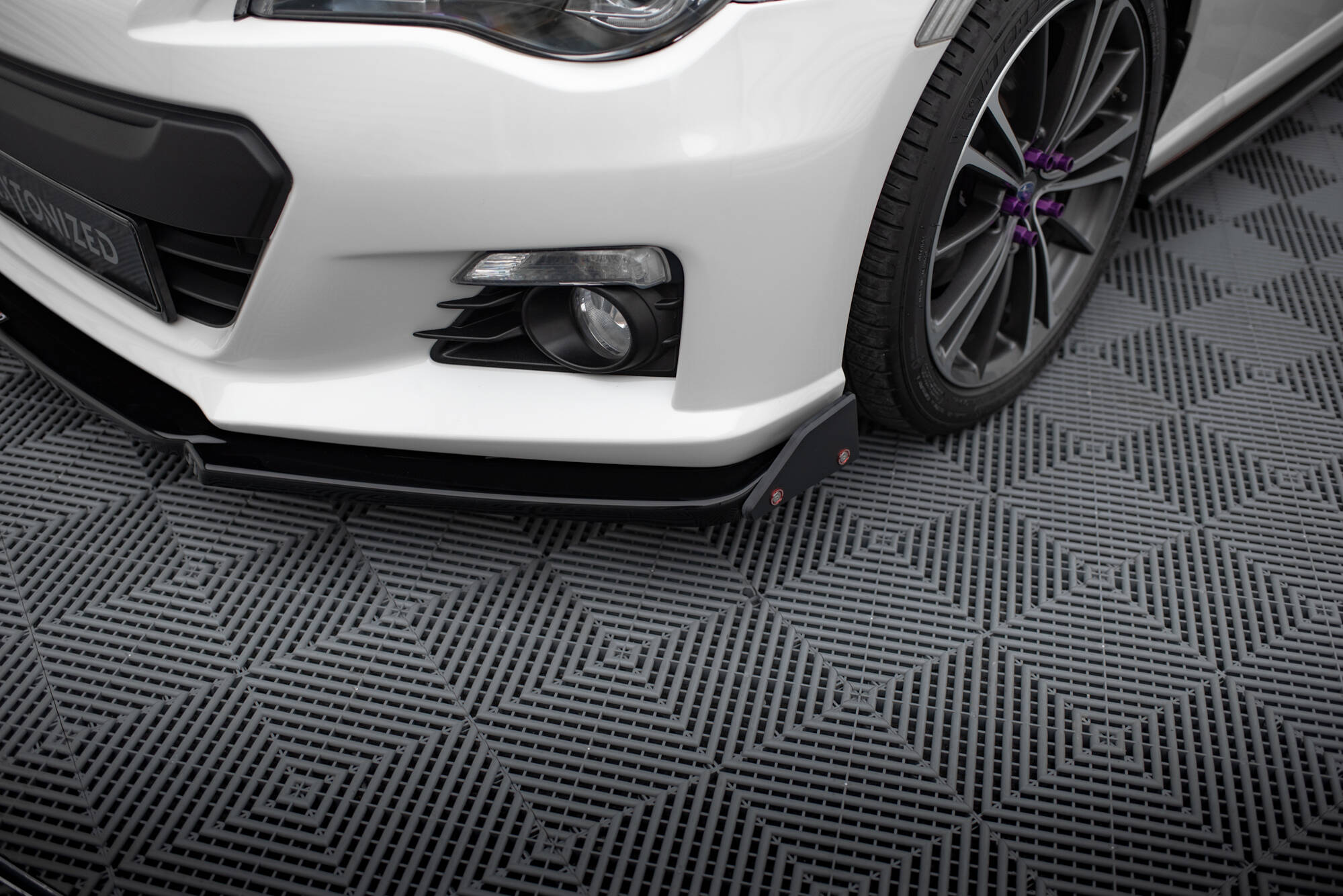 Front Splitter V.1 + Flaps Subaru BRZ - 4
