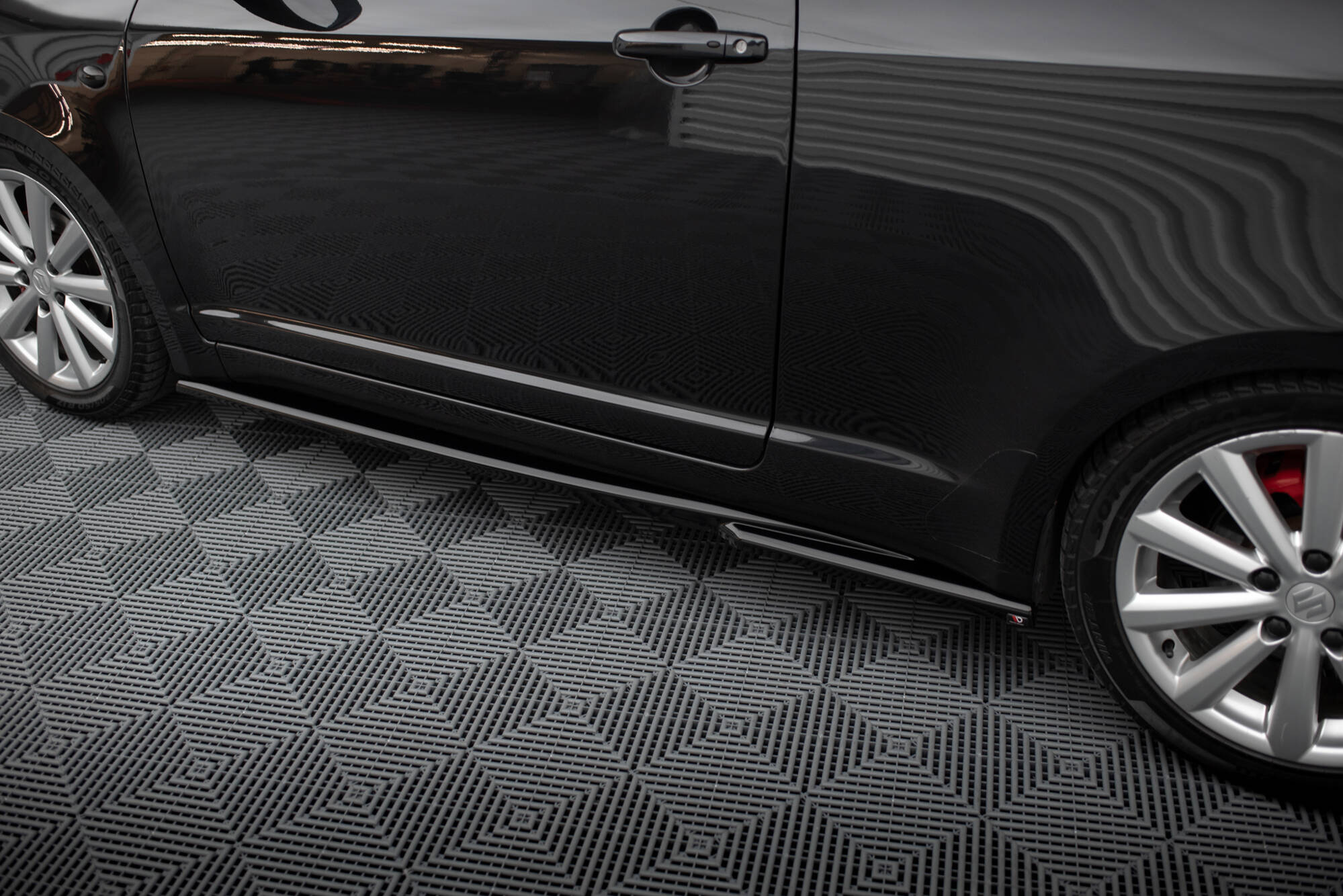 Side Skirts Diffusers Suzuki Swift Sport Mk4 - 4
