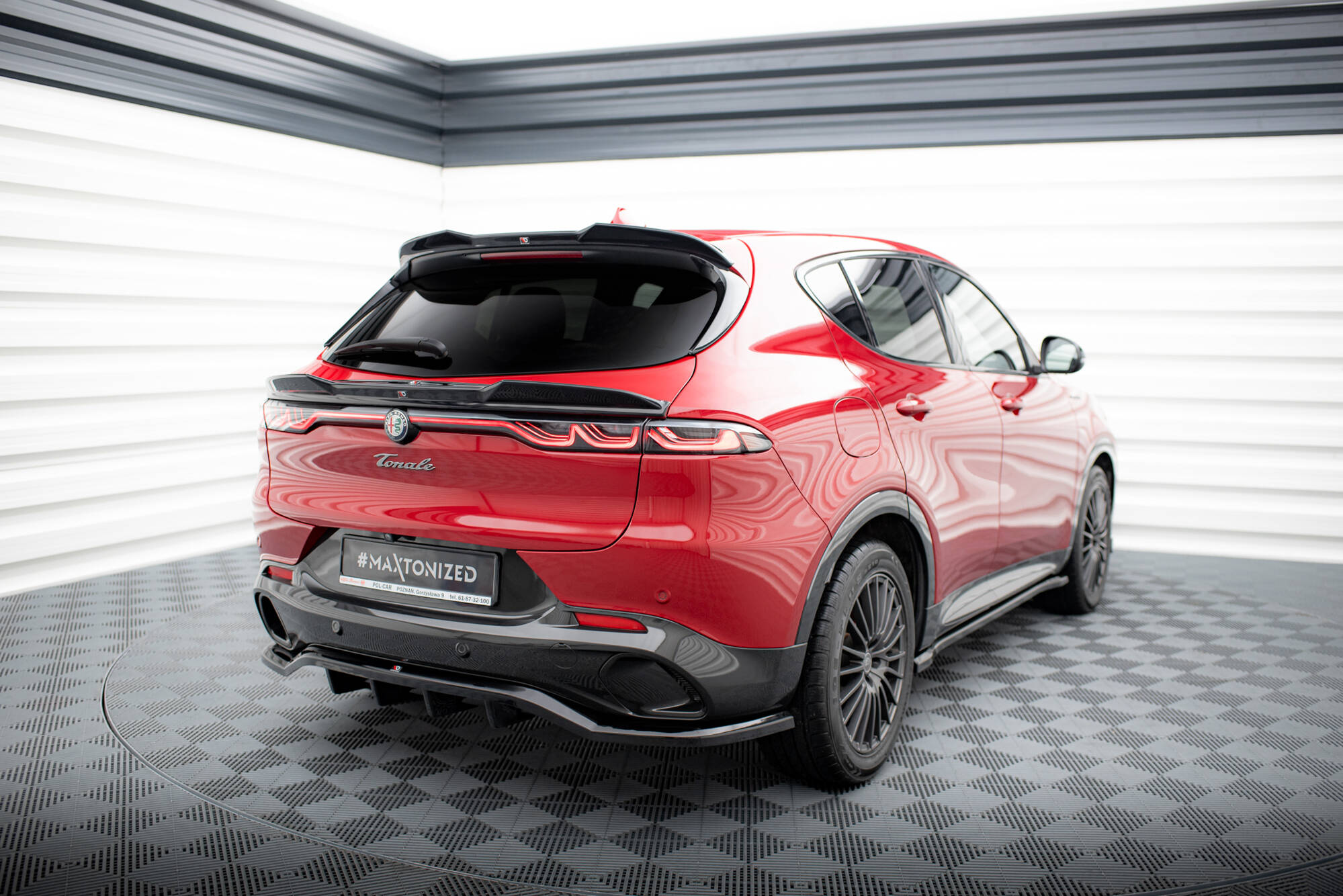 Central Rear Splitter (Vertical Bars) Alfa Romeo Tonale Mk1 - 2