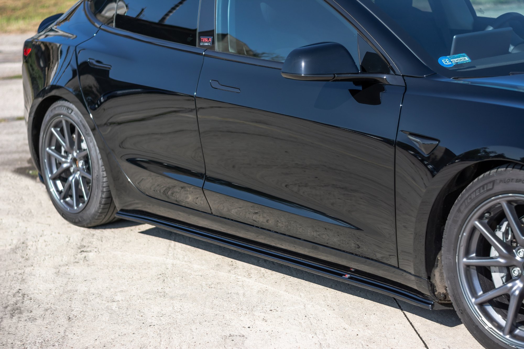 Side Skirts Diffusers Tesla Model 3 - 2