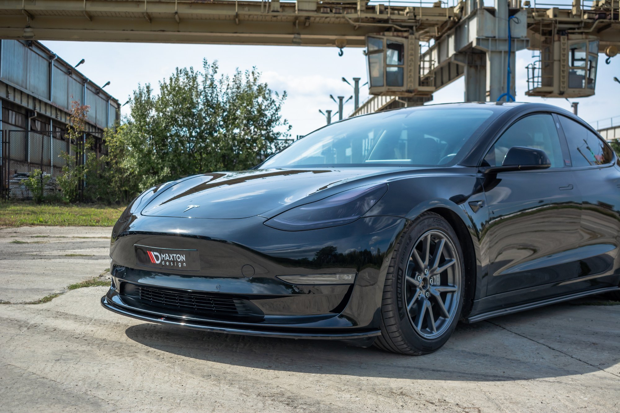 Front Splitter Tesla Model 3 - 3