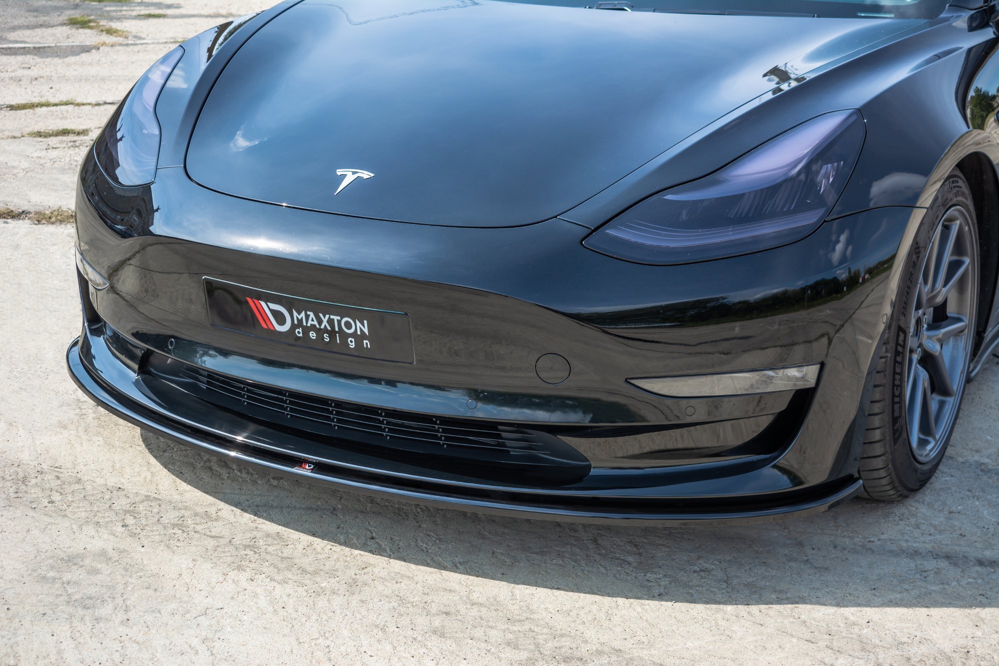 Front Splitter Tesla Model 3 - 4