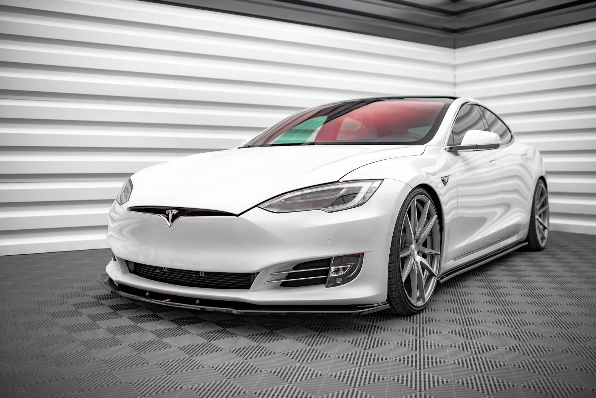 Front Splitter V.1 Tesla Model S Facelift - 6