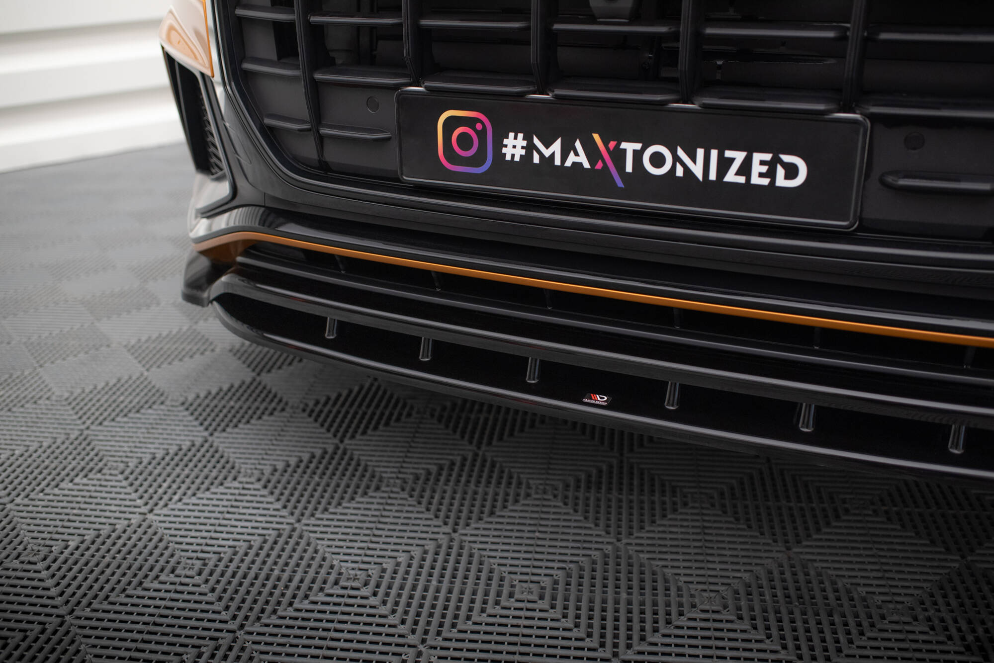 Front Splitter V.1 Audi Q8 S-Line / SQ8 Mk1 - 4