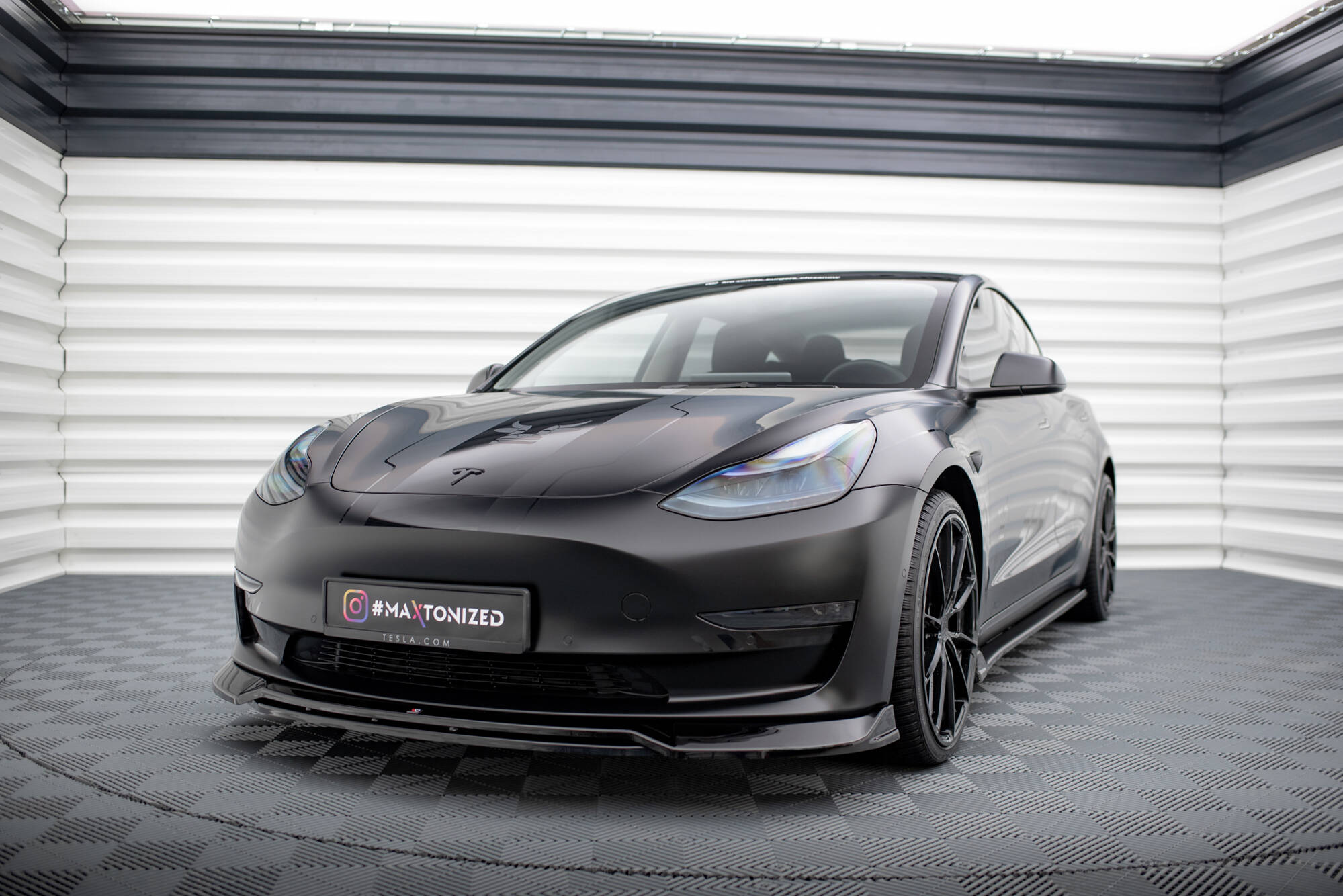 Front Splitter V.3 Tesla Model 3 - 4