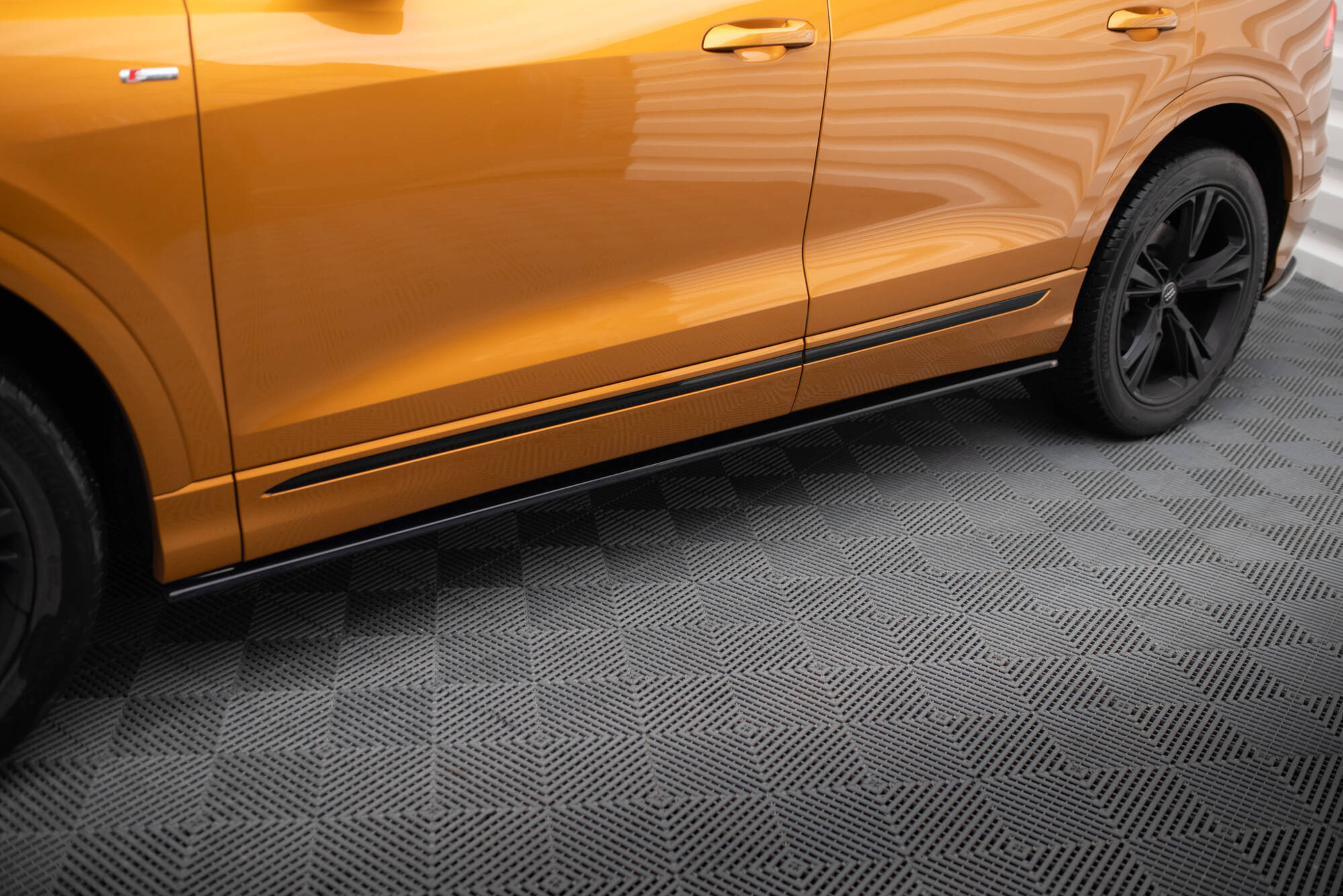 Side Skirts Diffusers V.1 Audi Q8 / Q8 S-Line / SQ8 Mk1 - 3
