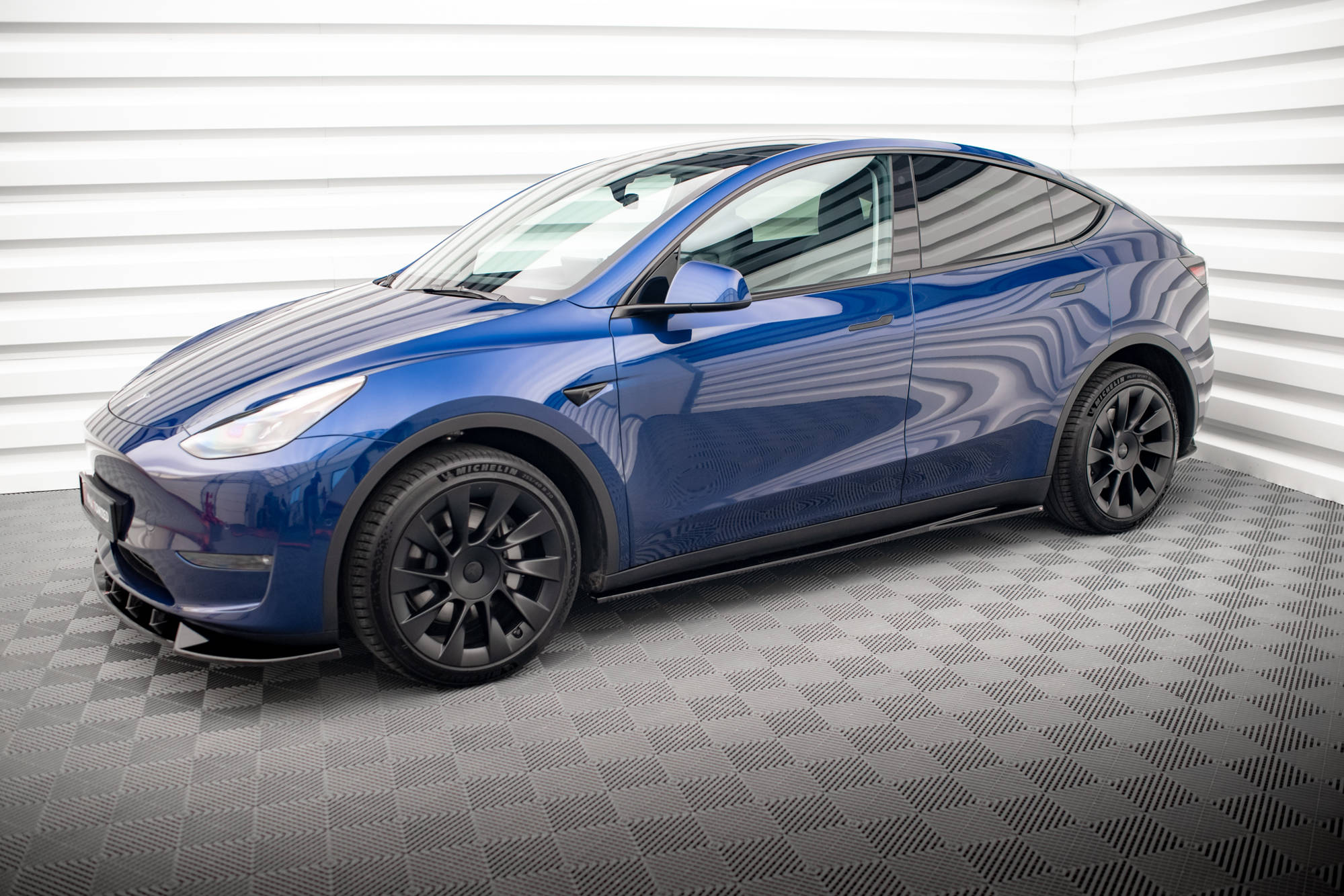 Side Skirts Diffusers V.1 Tesla Model Y - 2