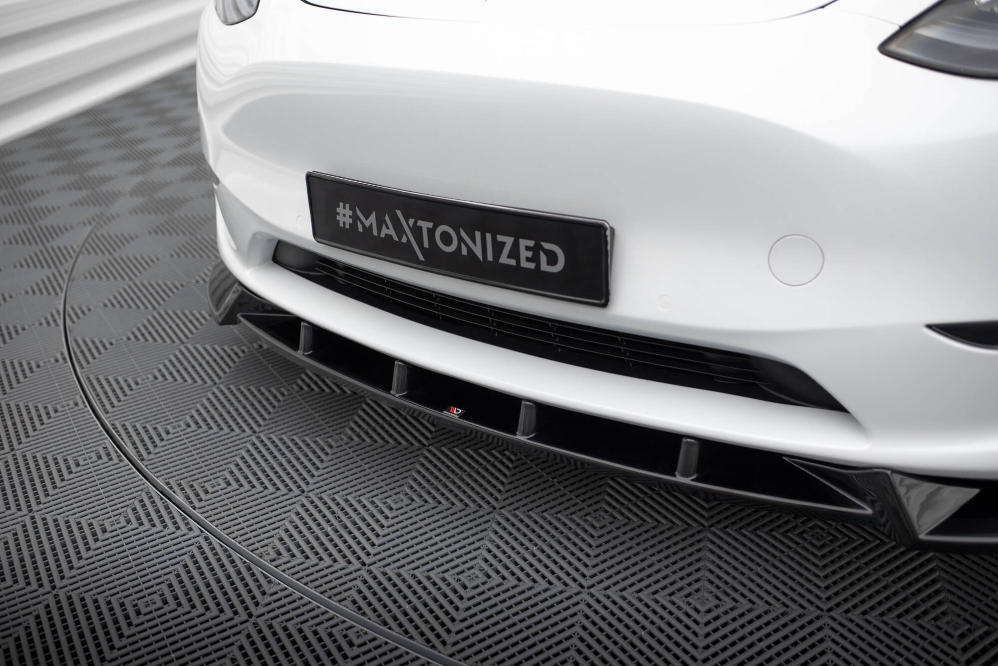Front Splitter V.1 Tesla Model Y - 4