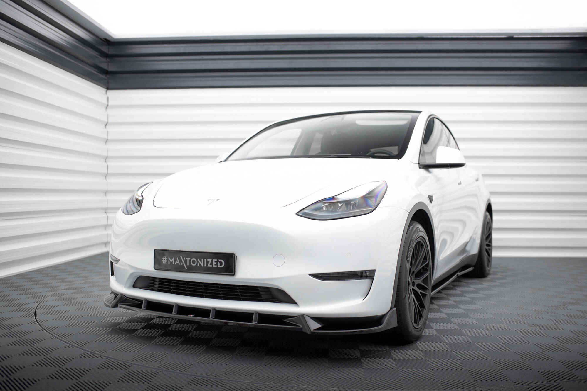 Front Splitter V.1 Tesla Model Y - 3