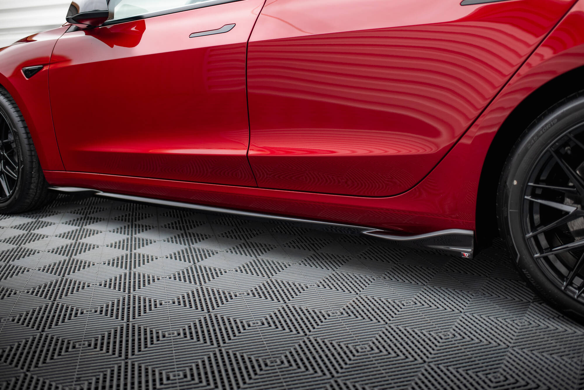 Side Skirts Diffusers V.1 Tesla Model 3 FL Project Highland - 4