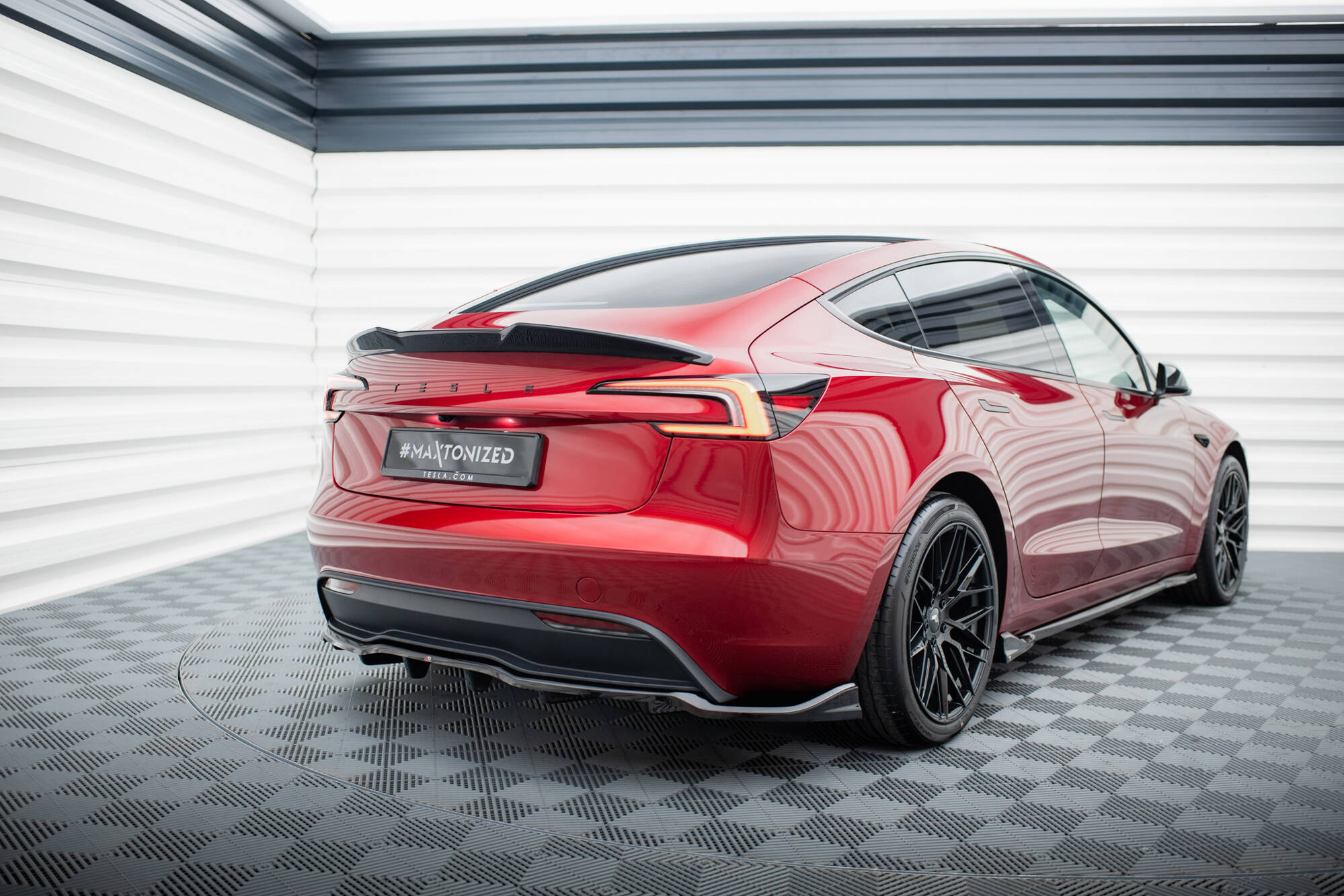 Rear Splitter (Vertical Bars) V.1 Tesla Model 3 FL Project Highland - 6