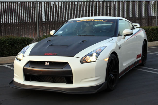 NISSAN GTR R35 09-10 SEIBON VSII CARBON HUV - 4