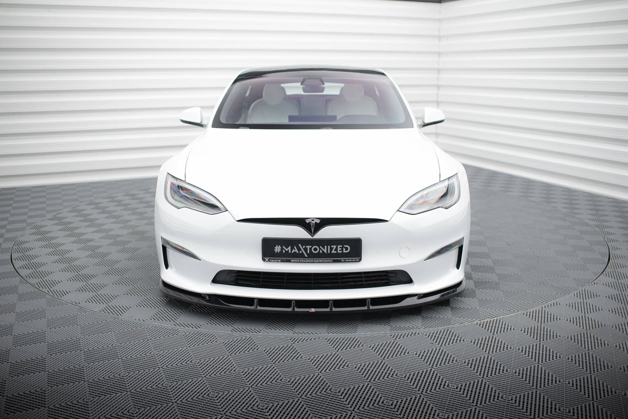 Front Splitter V.3 Tesla Model S Plaid Mk1 Facelift - 2