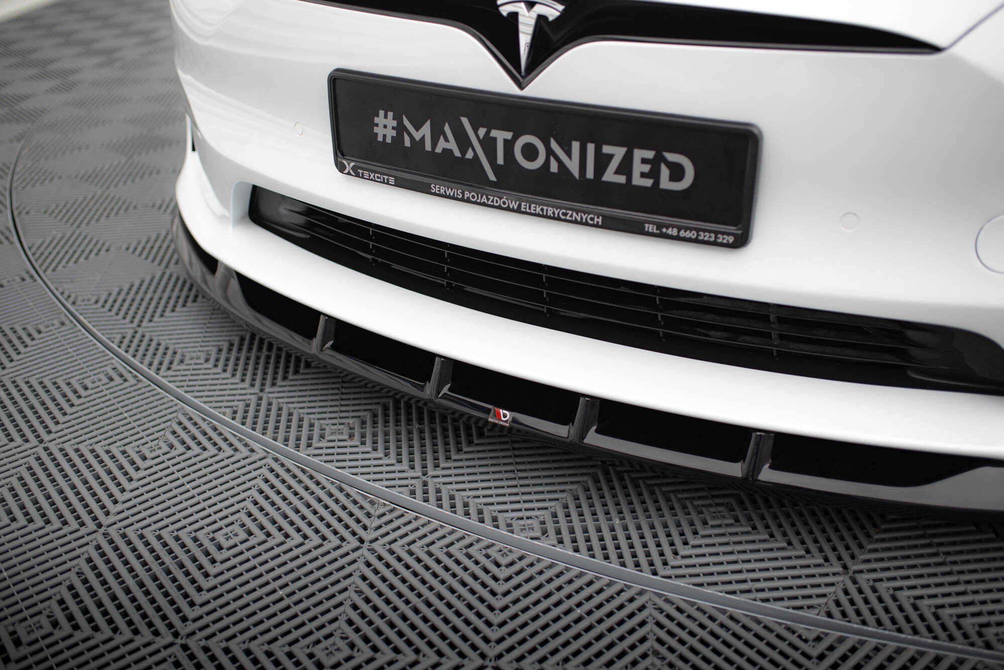 Front Splitter V.3 Tesla Model S Plaid Mk1 Facelift - 4