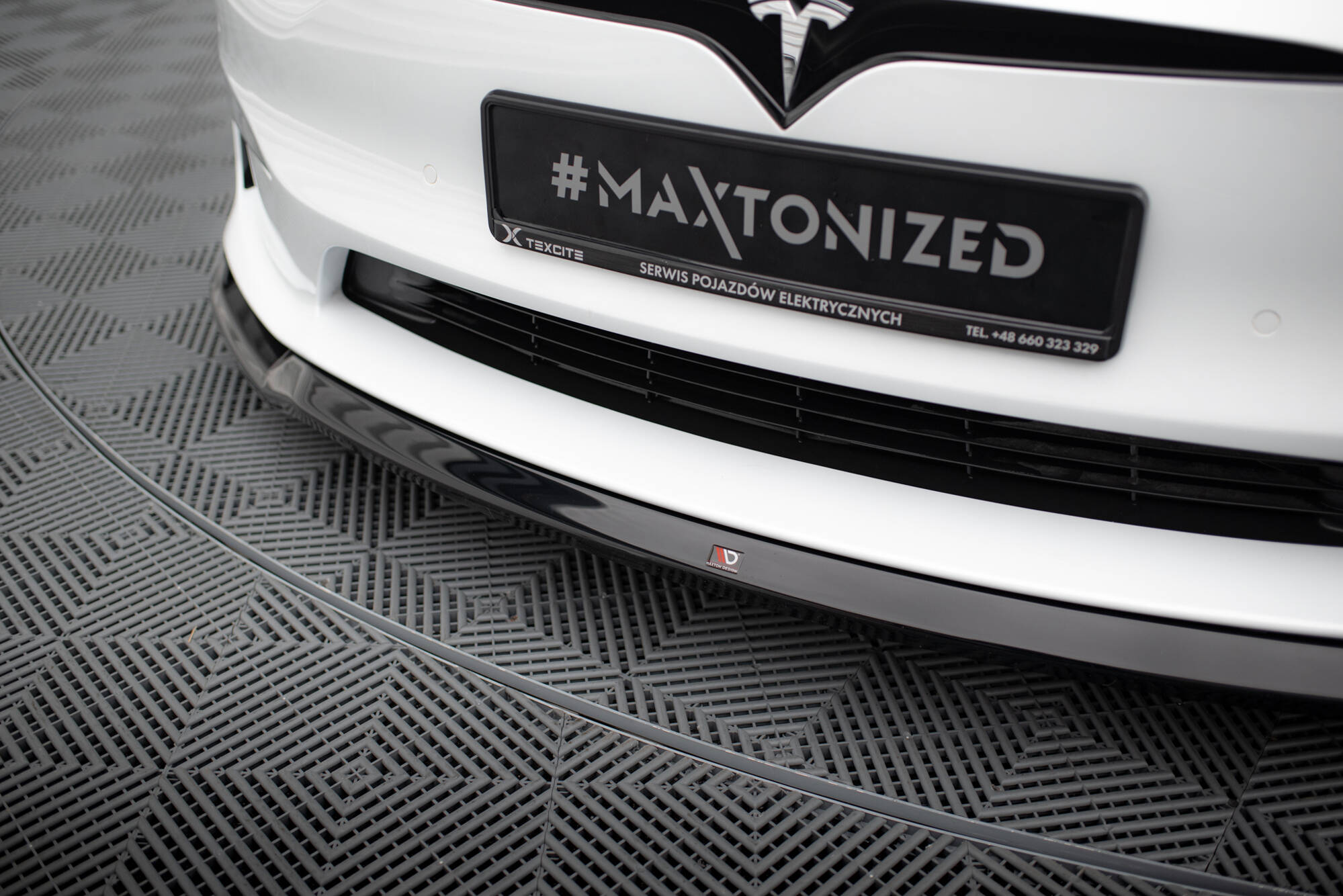 Front Splitter V.2 Tesla Model S Plaid Mk1 Facelift - 4