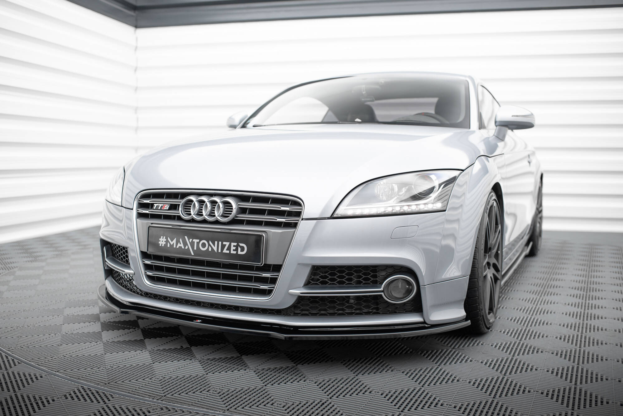 Front Splitter Audi TT S / S-Line Mk2 8J - 3